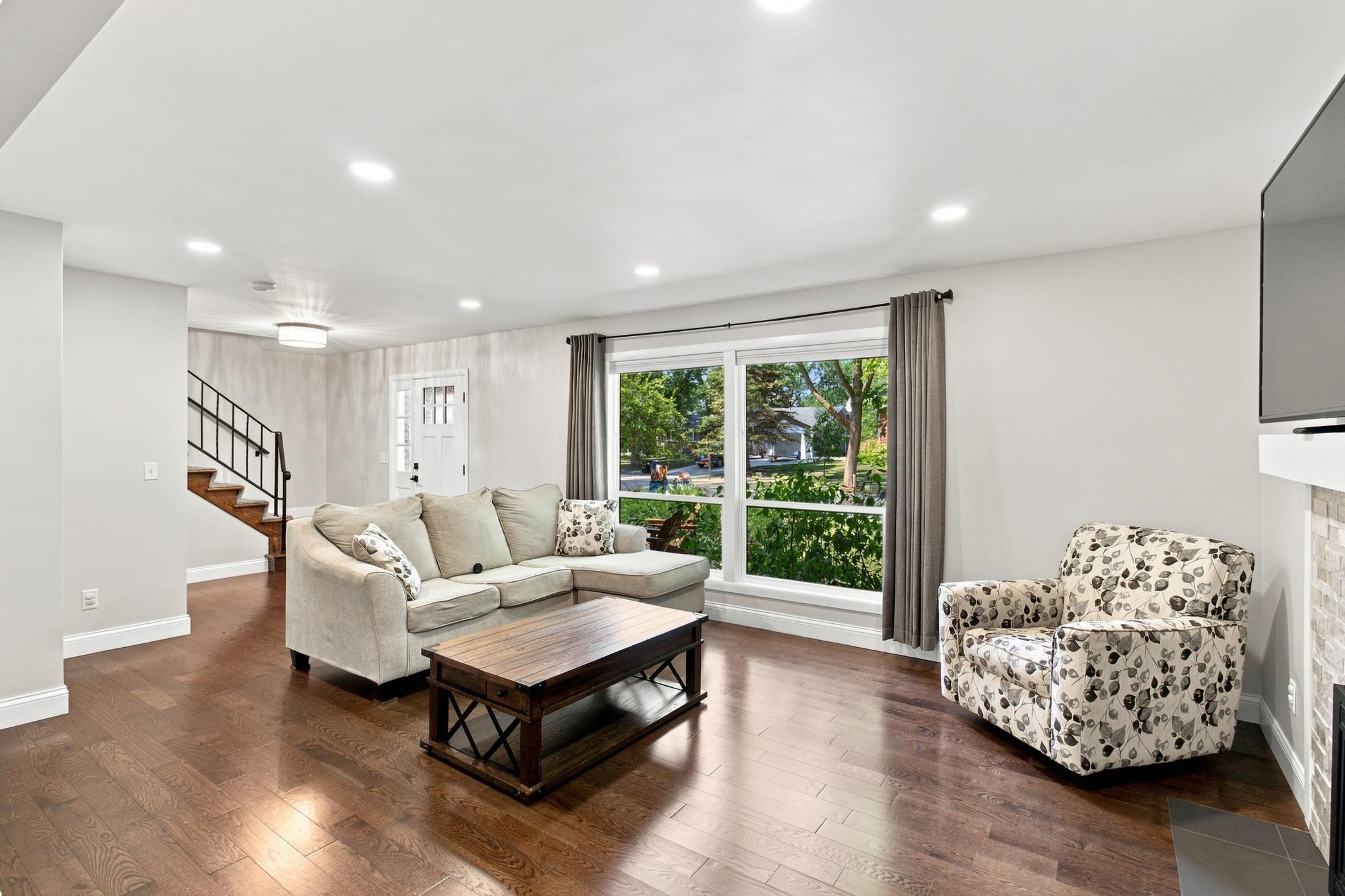 4th image of 10217 Valley Forge Ln, Maple Grove, MN 55369 | MLS# 7116247