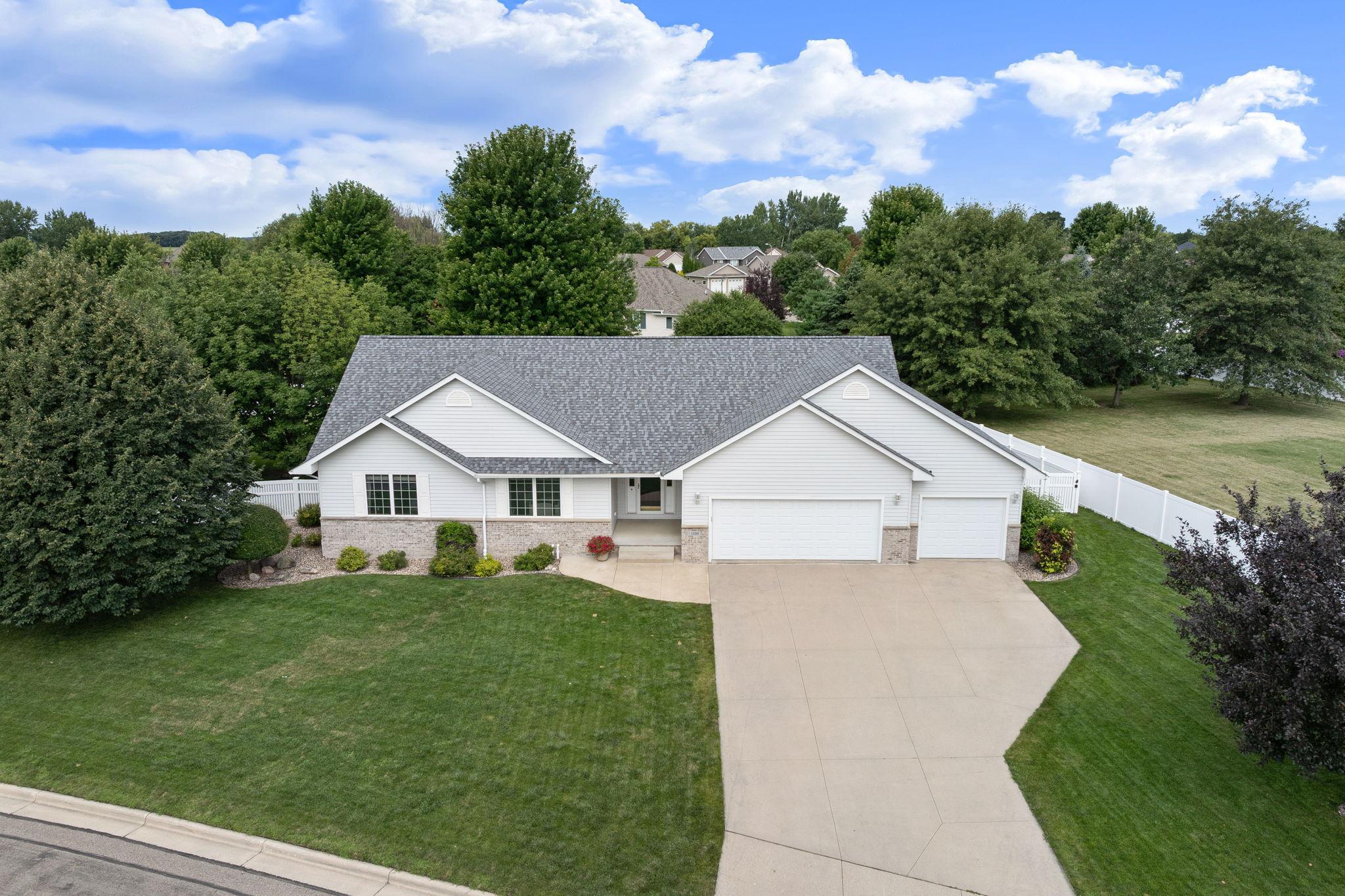 1st image of 1300 26th St Sw, Austin, MN 55912 | MLS# 7116287