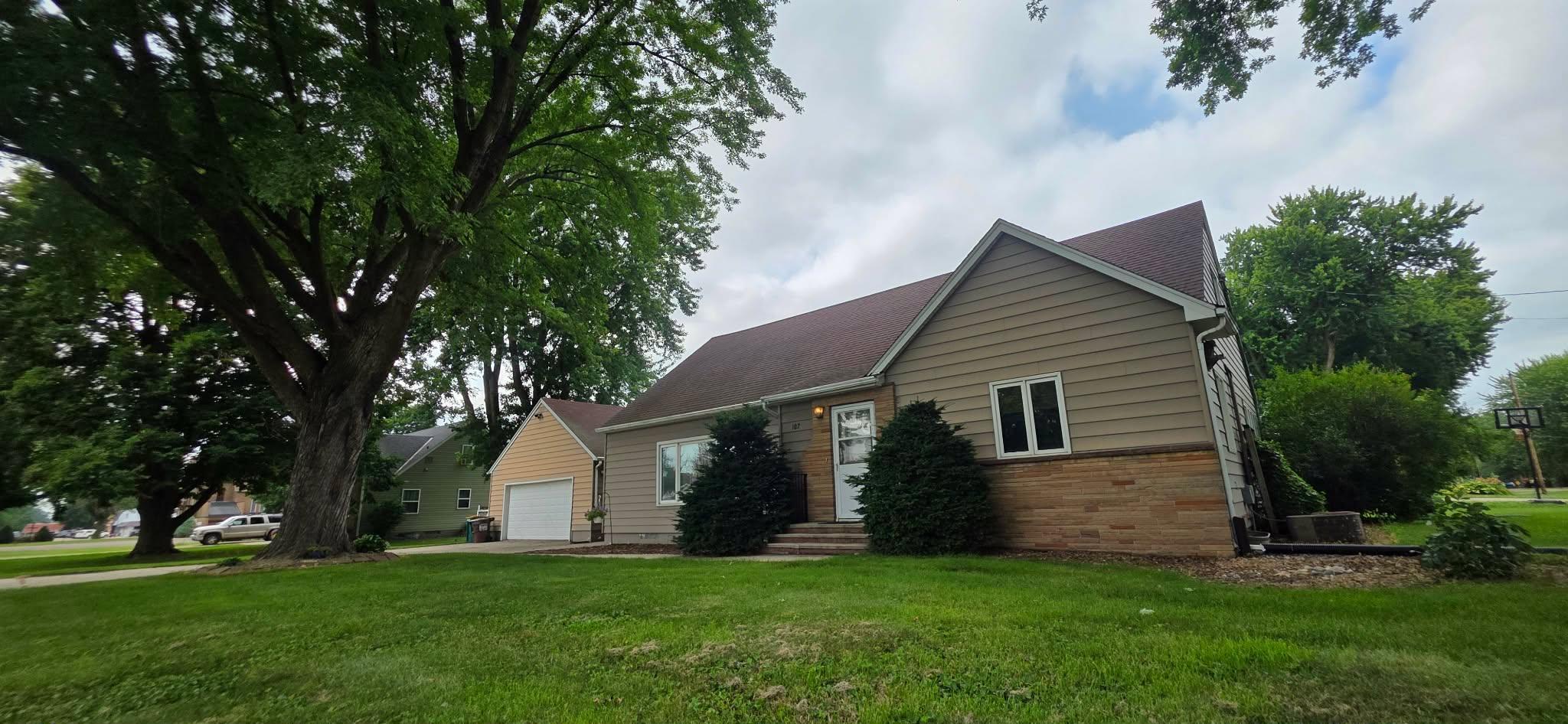 3rd image of 107 Park Ave E, Hollandale, MN 56045 | MLS# 7116290