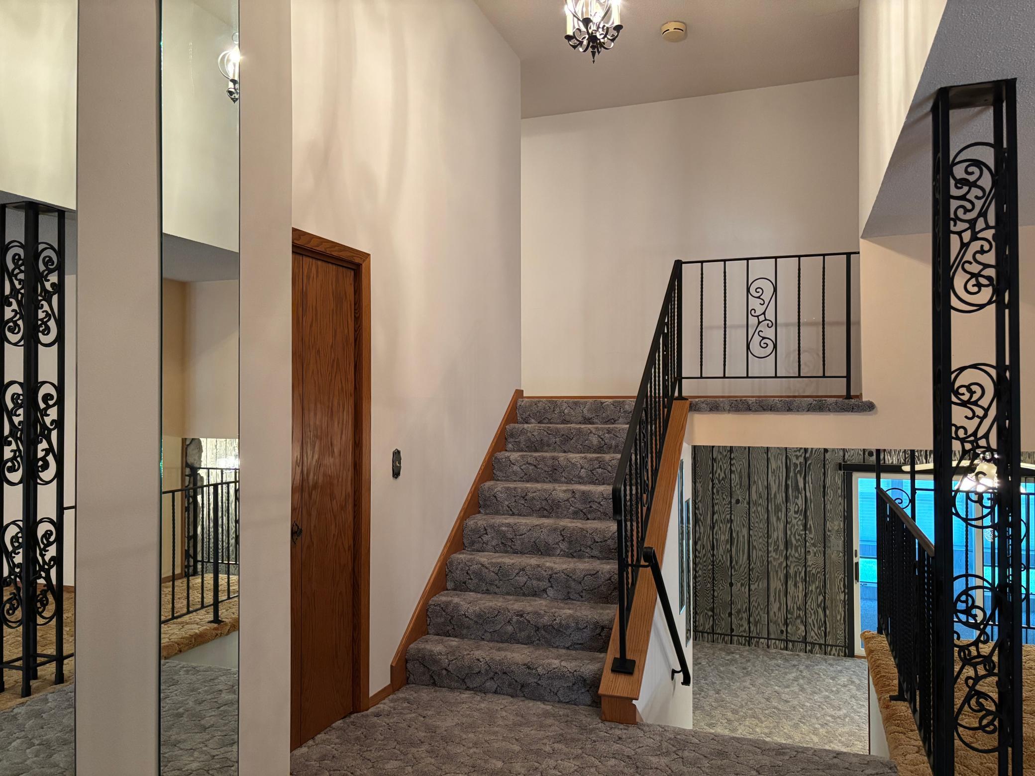 2nd image of 1950 Knollwood Dr, Fairmont, MN 56031 | MLS# 7116314