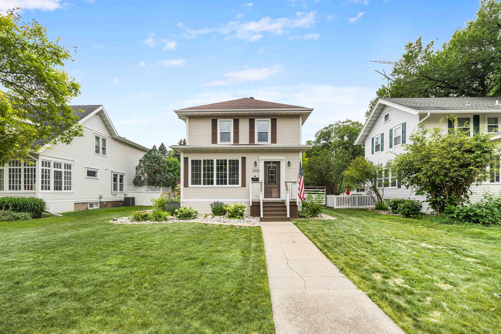 1st image of 1205 6th St S, Fargo, ND 58103 | MLS# 7116317