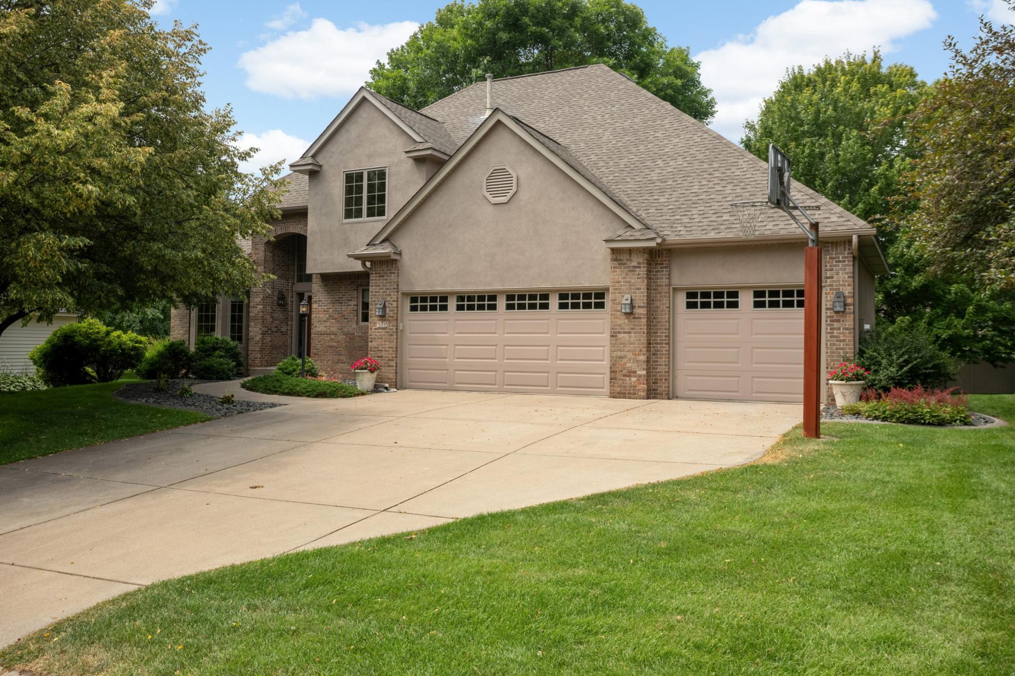 1st image of 5715 Pond Dr, Saint Paul, MN 55126 | MLS# 7116336