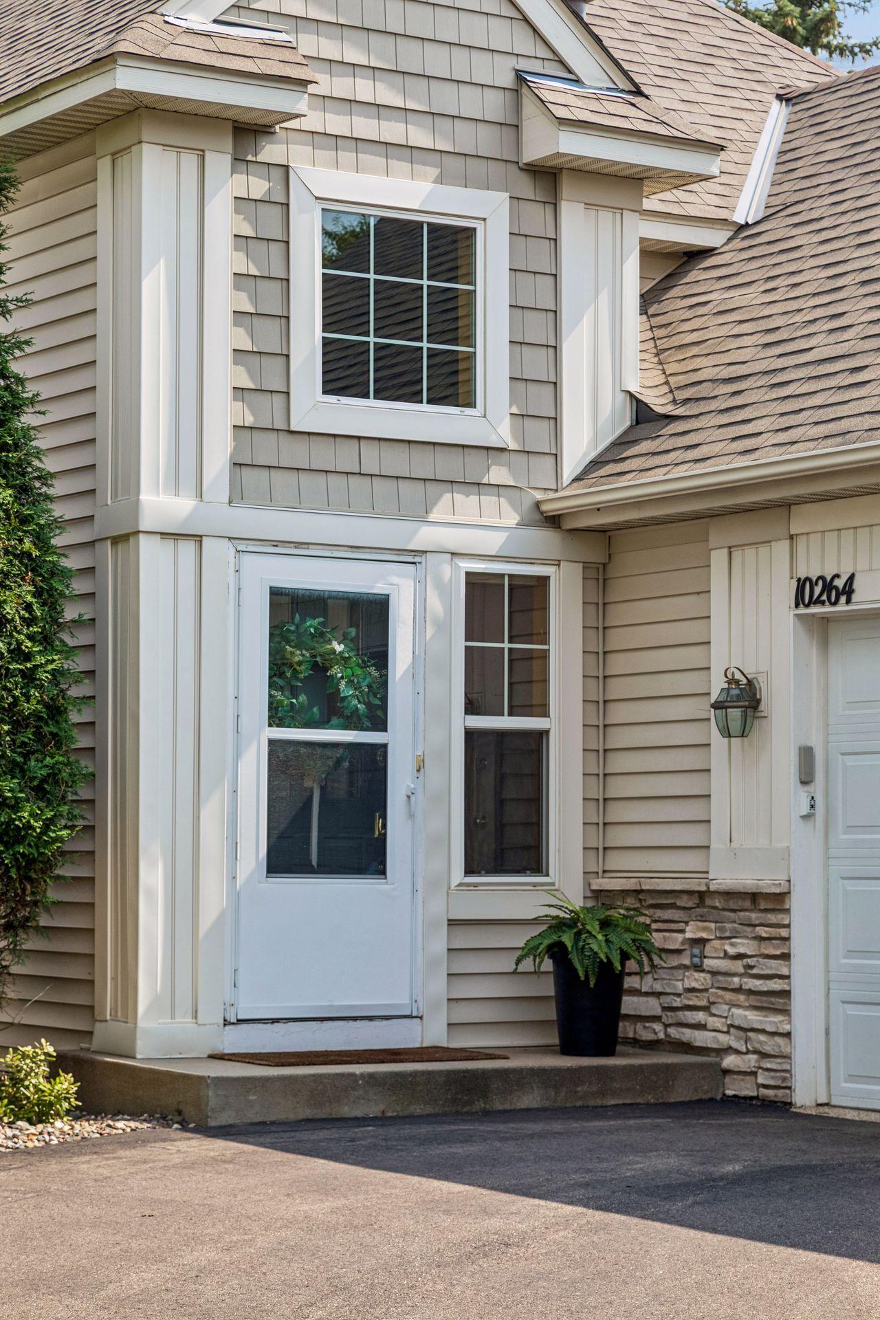 2nd image of 10264 Country Club Alcove, Saint Paul, MN 55129 | MLS# 7116398
