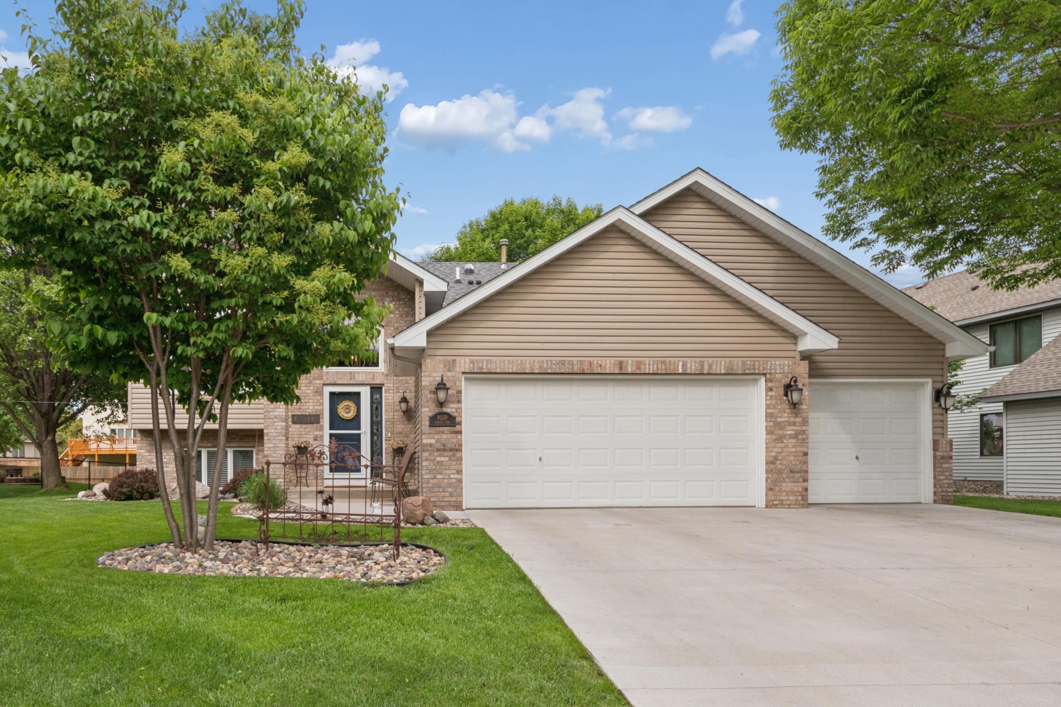 2nd image of 9039 Vickors Xing, Brooklyn Park, MN 55443 | MLS# 7116422