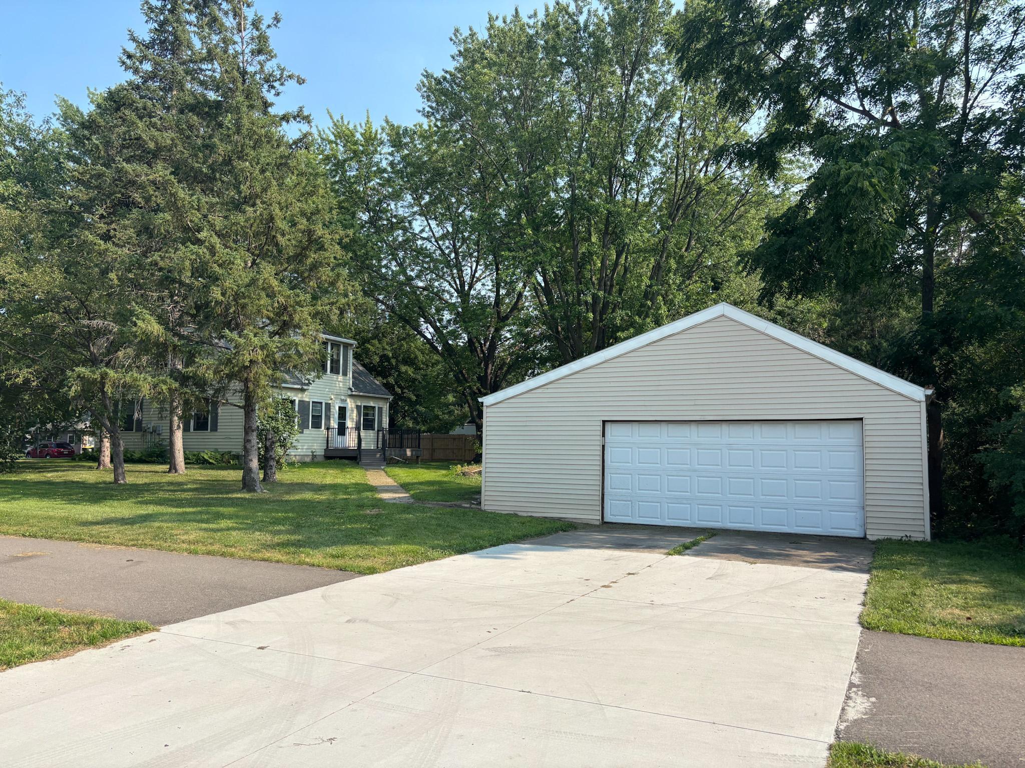 4th image of 1904 7Th St Sw, Willmar, MN 56201 | MLS# 7116455