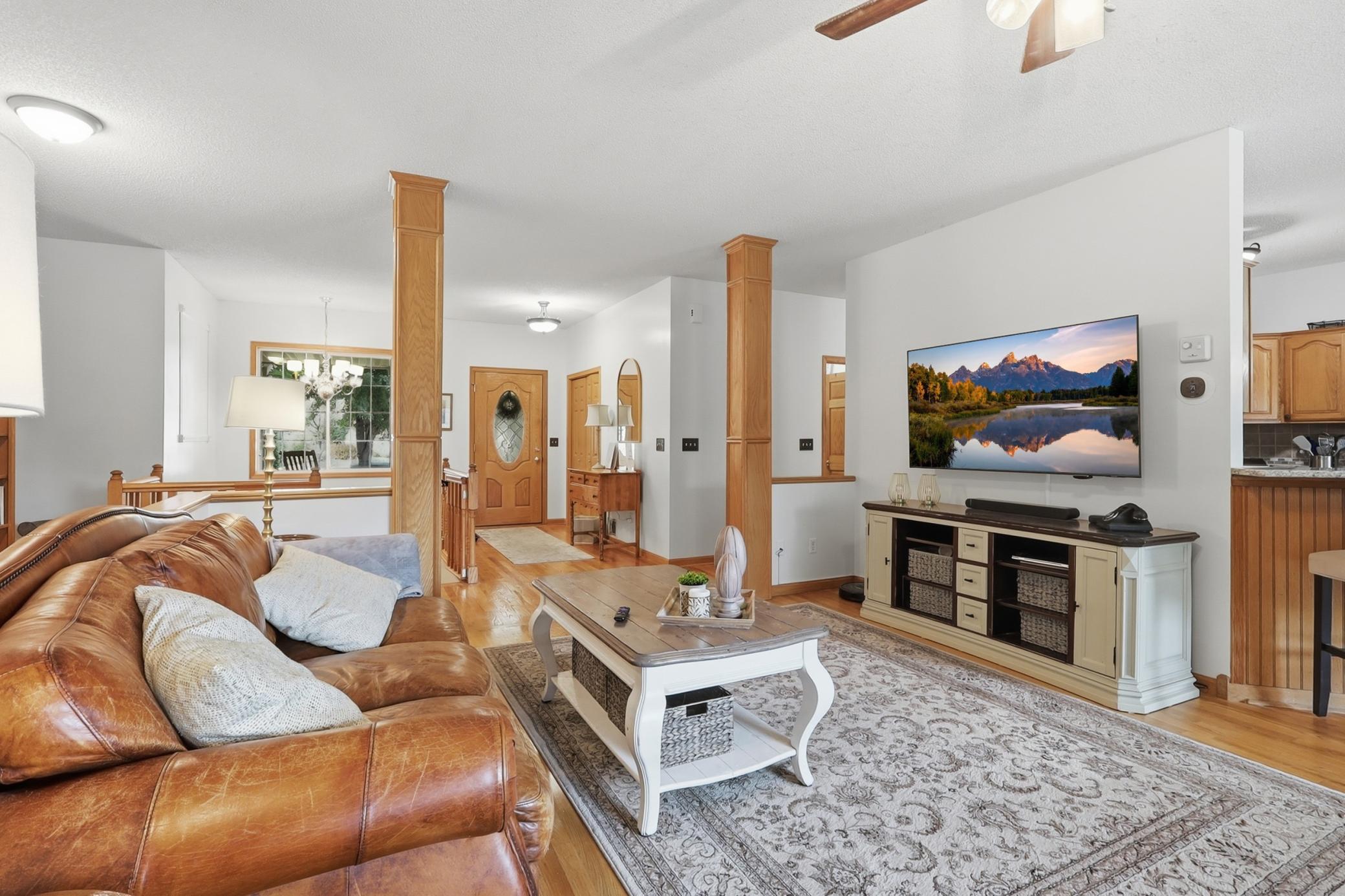 2nd image of 1809 Michigan Dr, Northfield, MN 55057 | MLS# 7116530