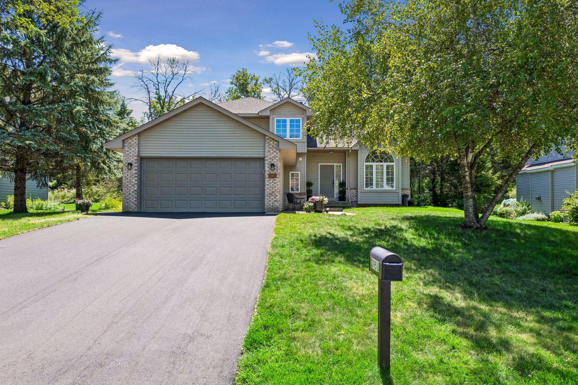 1st image of 3951 Country Oaks Dr, Excelsior, MN 55331 | MLS# 7116602
