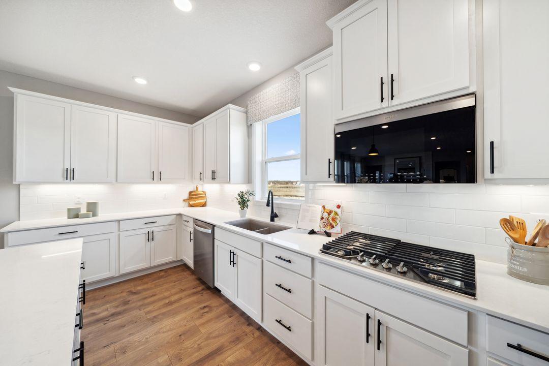 4th image of 3788 Brookside Dr, Chaska, MN 55318 | MLS# 7116603