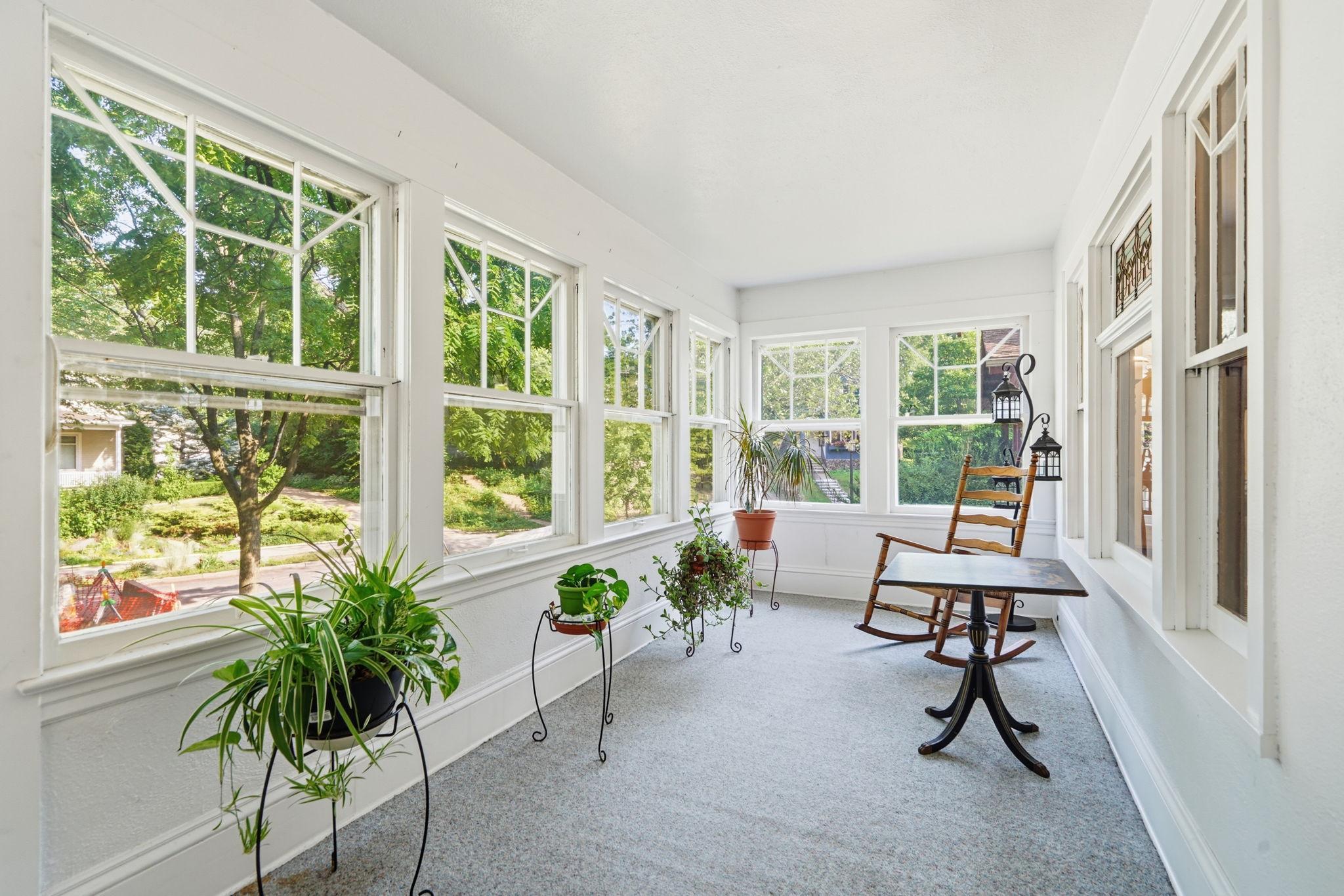 3rd image of 20 Melbourne Ave Se, Minneapolis, MN 55414 | MLS# 7116618