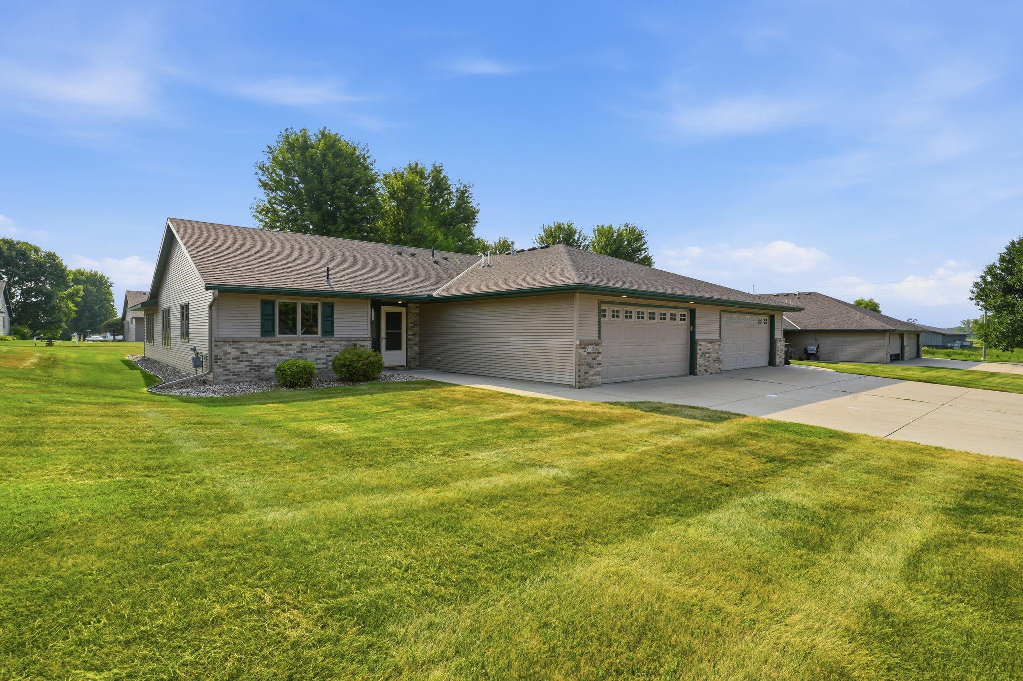 2nd image of 680 West River Dr, New London, MN 56273 | MLS# 7116628