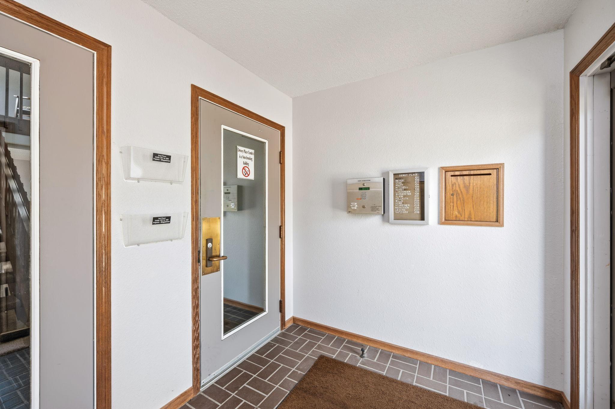 5th image of 232 S Dewey St #101, Fairmont, MN 56031 | MLS# 7116671