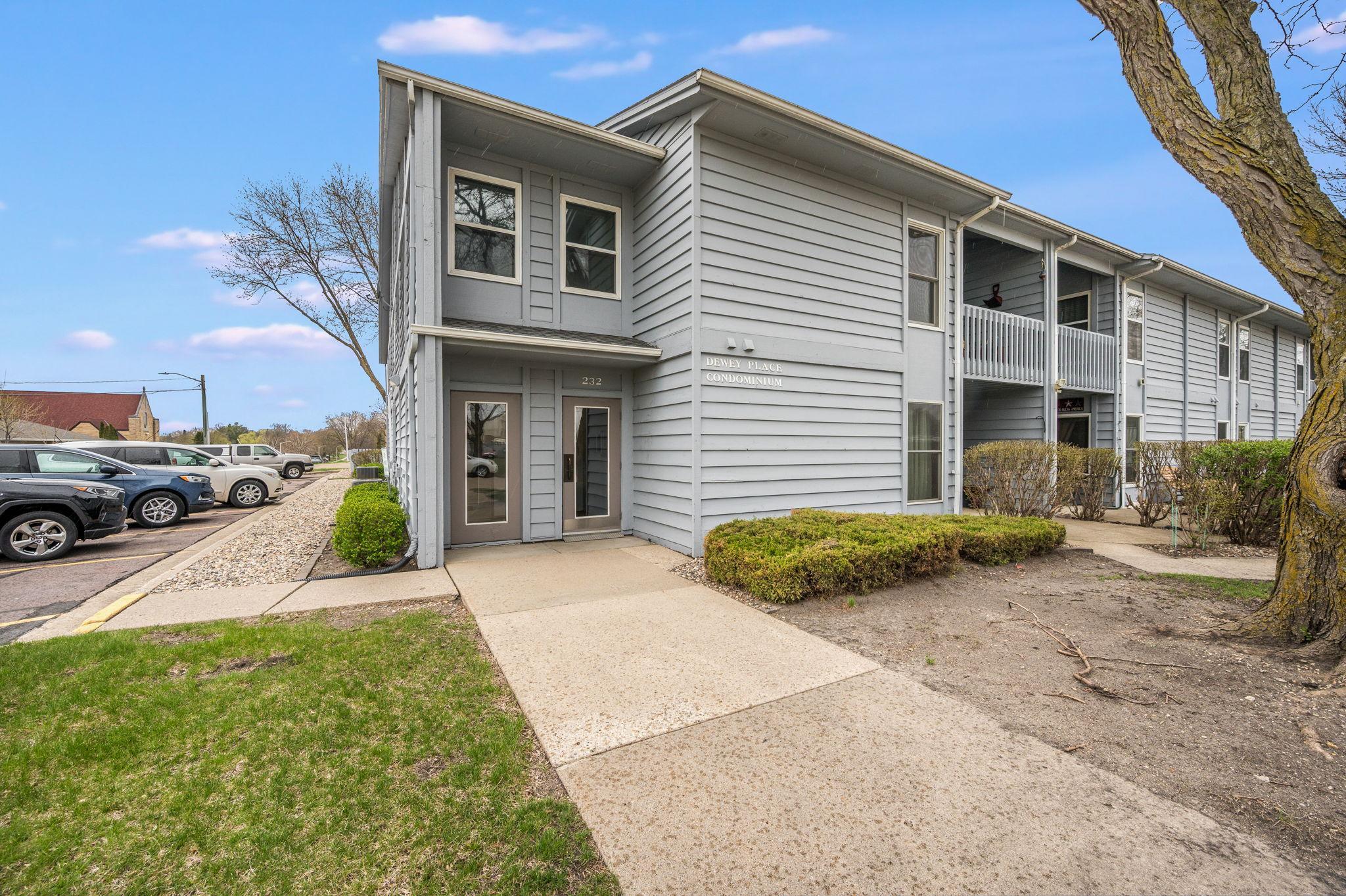 2nd image of 232 S Dewey St #101, Fairmont, MN 56031 | MLS# 7116671