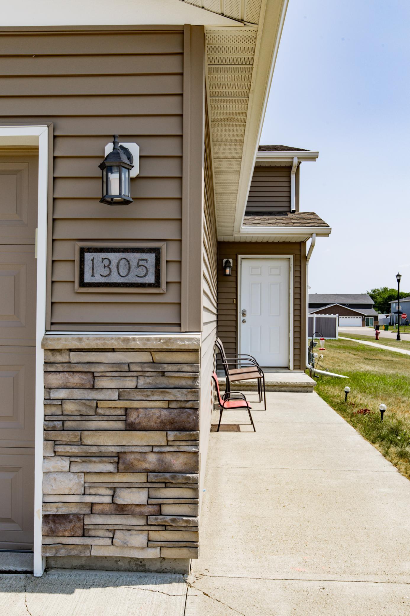 3rd image of 1305 5Th St Nw, West Fargo, ND 58078 | MLS# 7116681