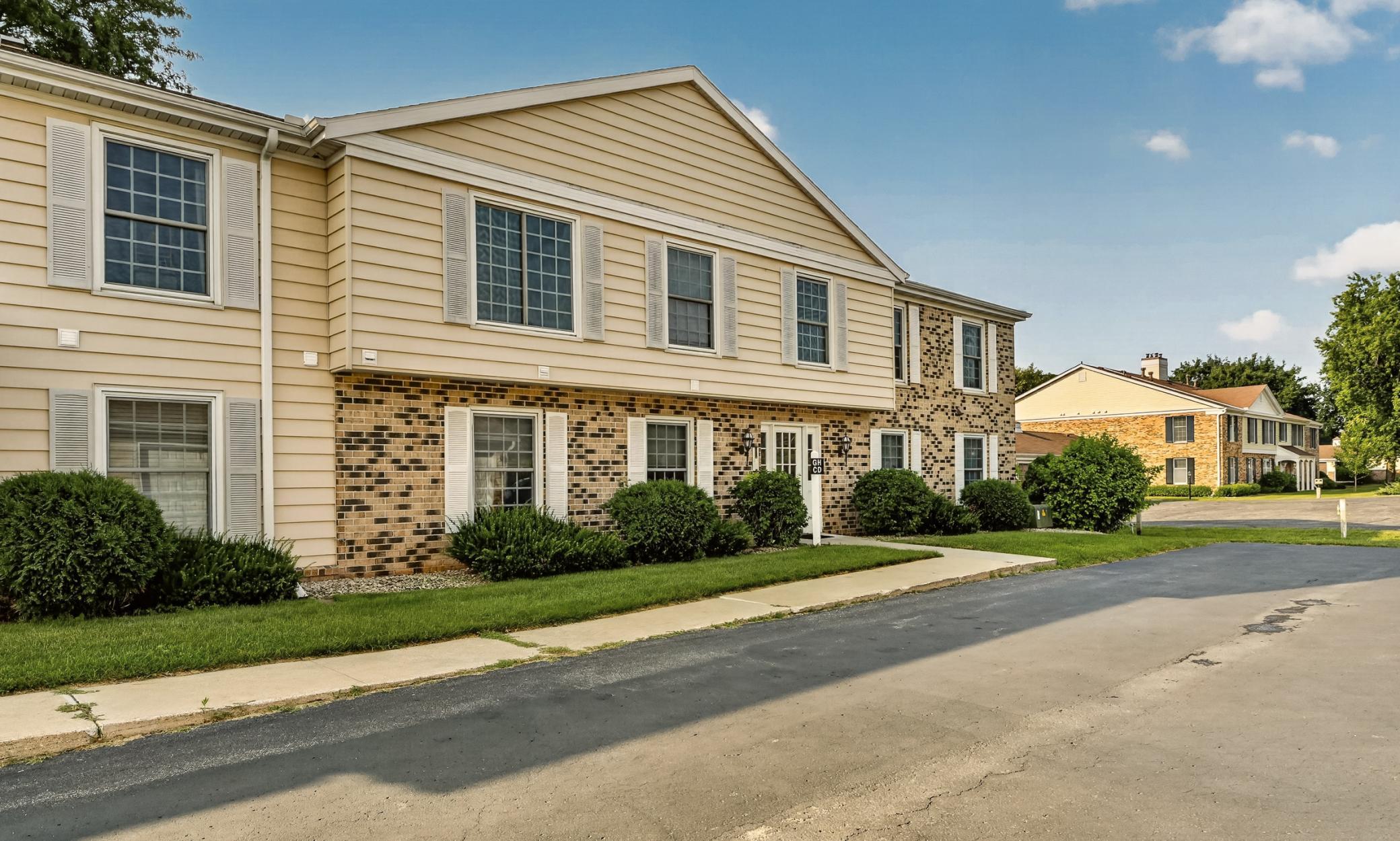 1st image of 1931 Greenfield Ln Sw #C, Rochester, MN 55902 | MLS# 7116712