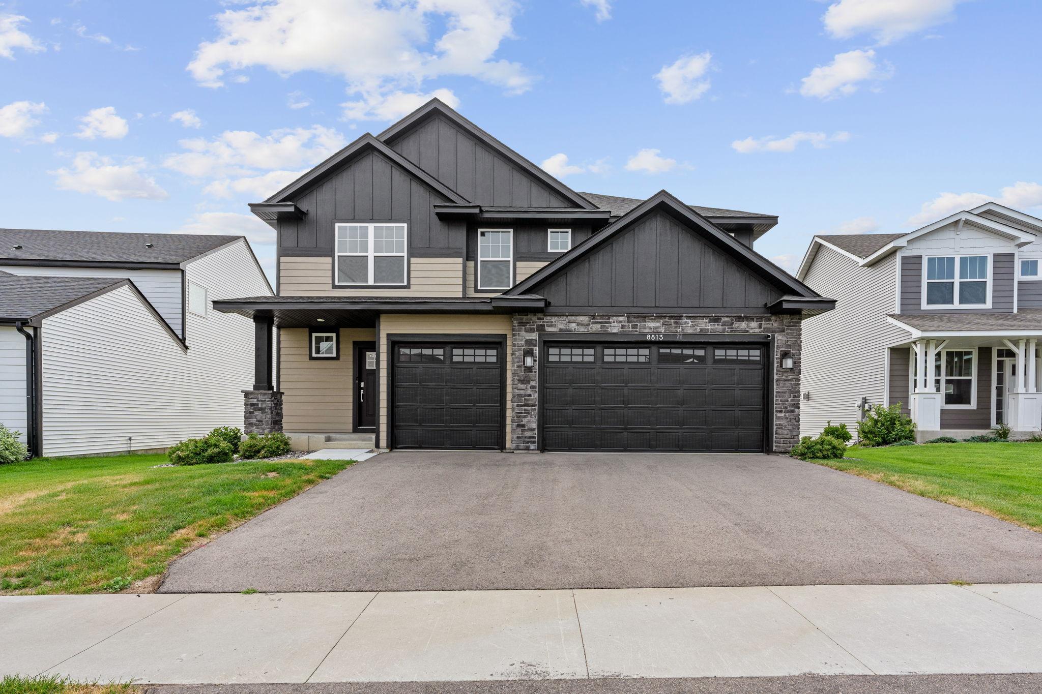 2nd image of 8813 Periwinkle Blvd, Saint Paul, MN 55129 | MLS# 7116717