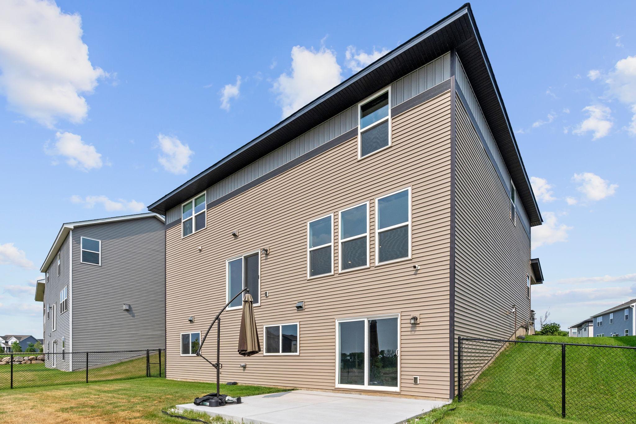 5th image of 8813 Periwinkle Blvd, Saint Paul, MN 55129 | MLS# 7116717