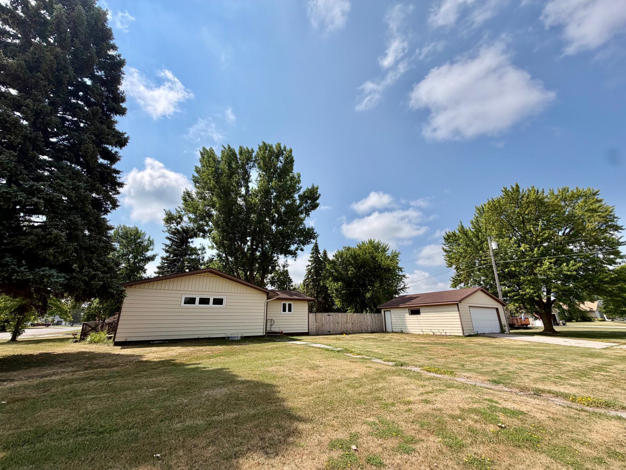 Homes for sale in Red Lake Falls, MN | 702 Champagne Ave Sw, Red Lake Falls, MN 56750 | MLS# 7116744