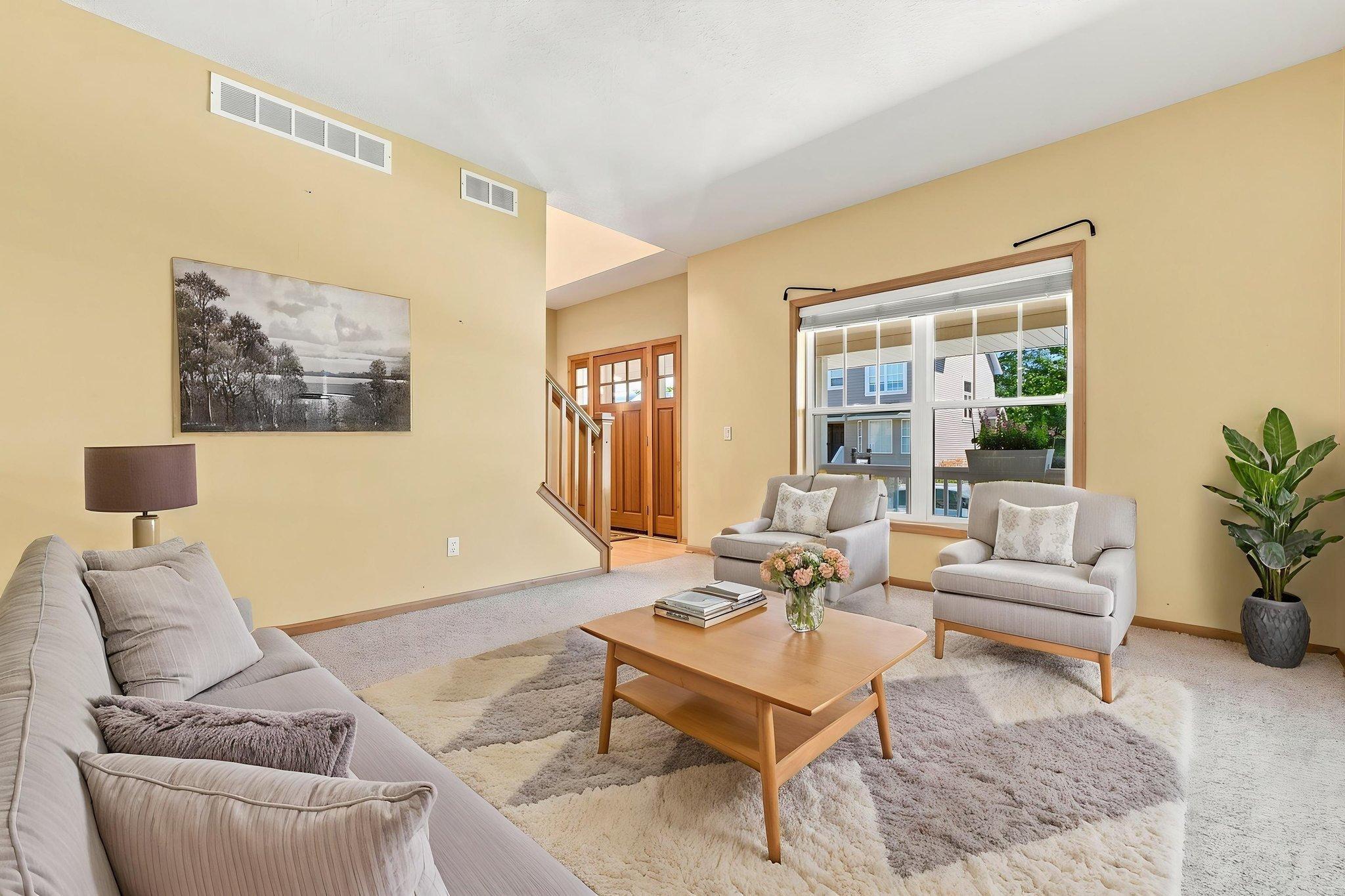 4th image of 655 Lexie Ct, Saint Paul, MN 55123 | MLS# 7116755