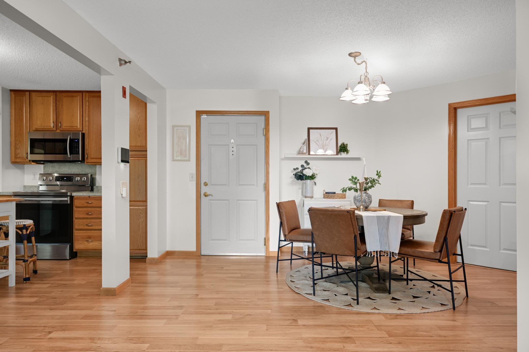 5th image of 18400 Euclid St, Farmington, MN 55024
