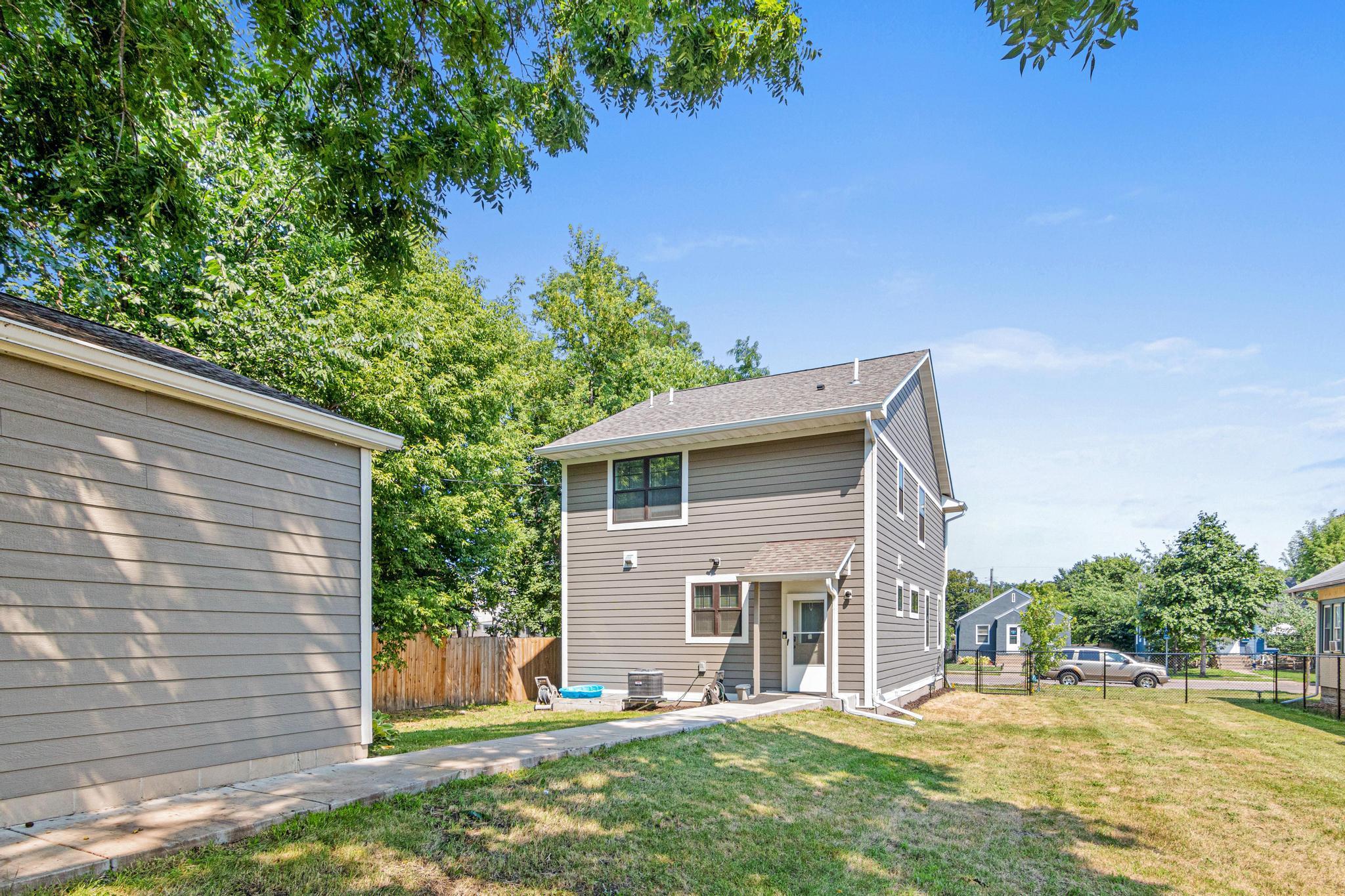 3rd image of 2727 Morgan Ave N, Minneapolis, MN 55411 | MLS# 7116795