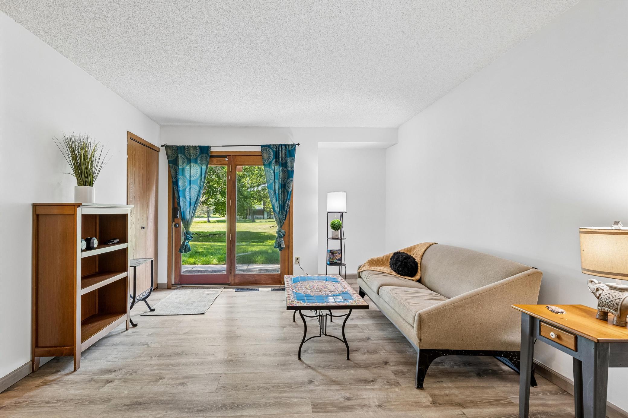 3rd image of 12616 University Ave Nw, Minneapolis, MN 55448 | MLS# 7116838