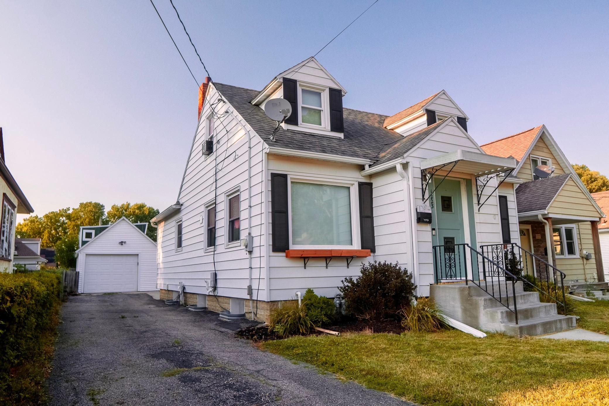 2nd image of 1223 2nd St Ne, Rochester, MN 55906 | MLS# 7116868