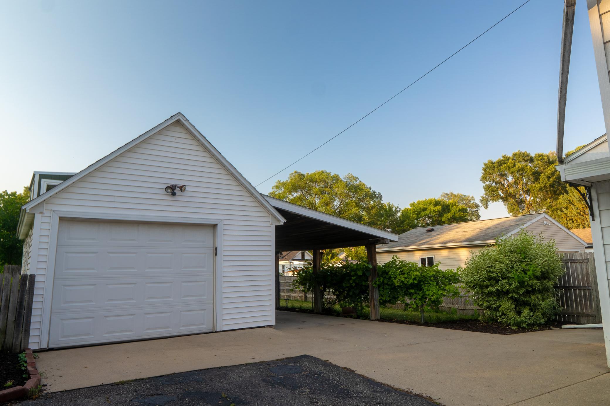 3rd image of 1223 2Nd St Ne, Rochester, MN 55906 | MLS# 7116868