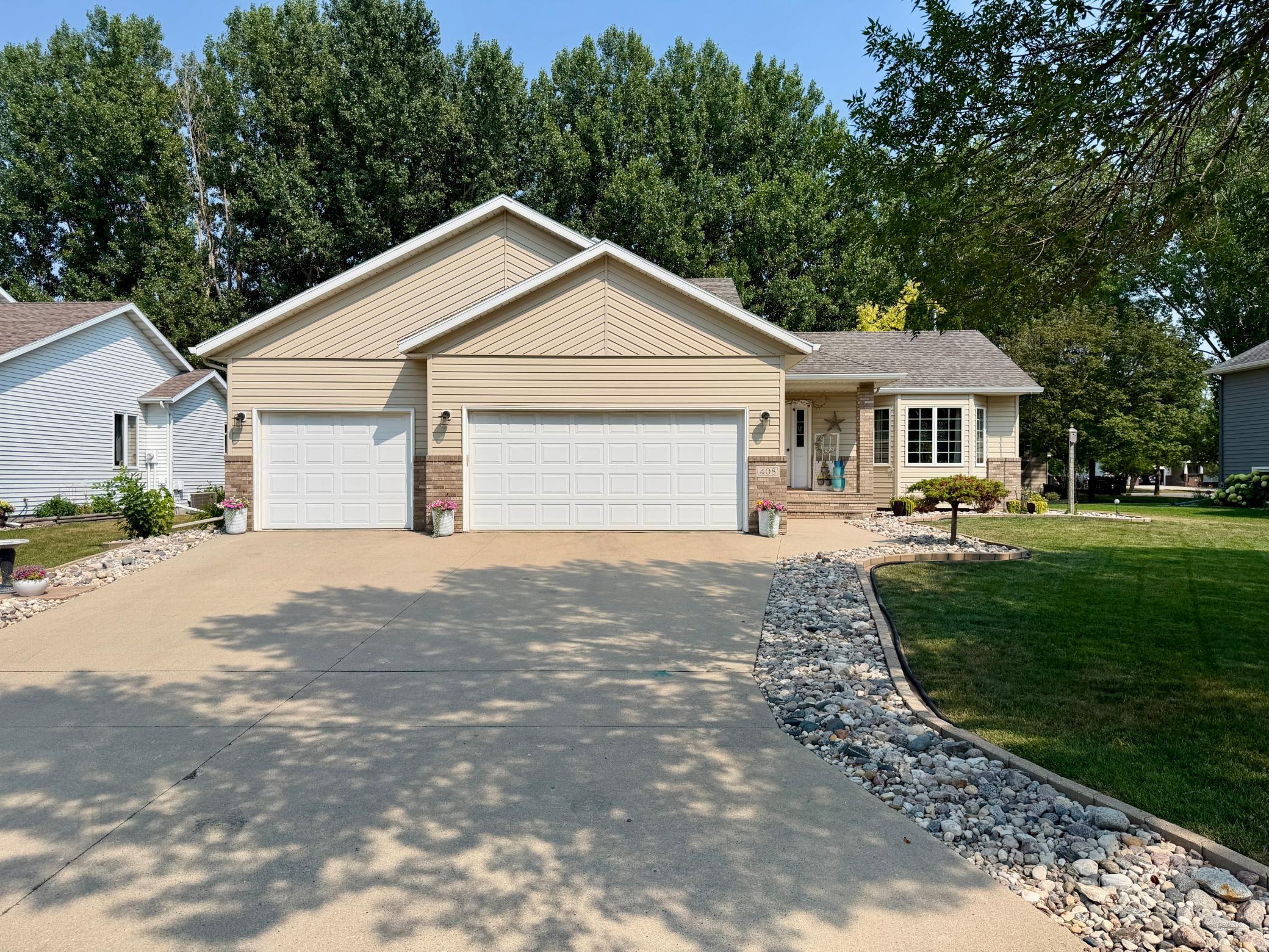 2nd image of 408 Clearview Ct, Moorhead, MN 56560 | MLS# 7116879