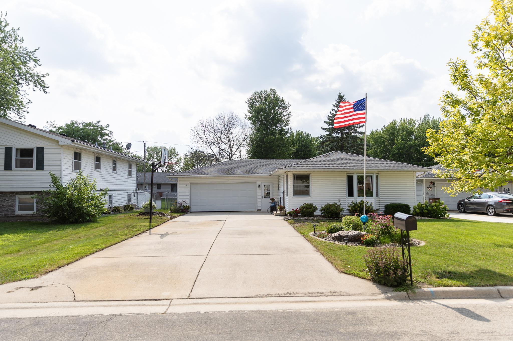 1st image of 1412 Penn Ave, Albert Lea, MN 56007 | MLS# 7116896