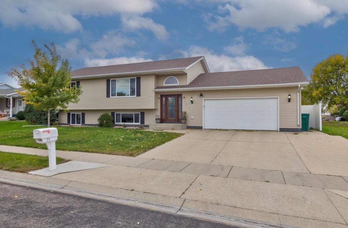 1st image of 214 Athens Ave, Marshall, MN 56258 | MLS# 7116915