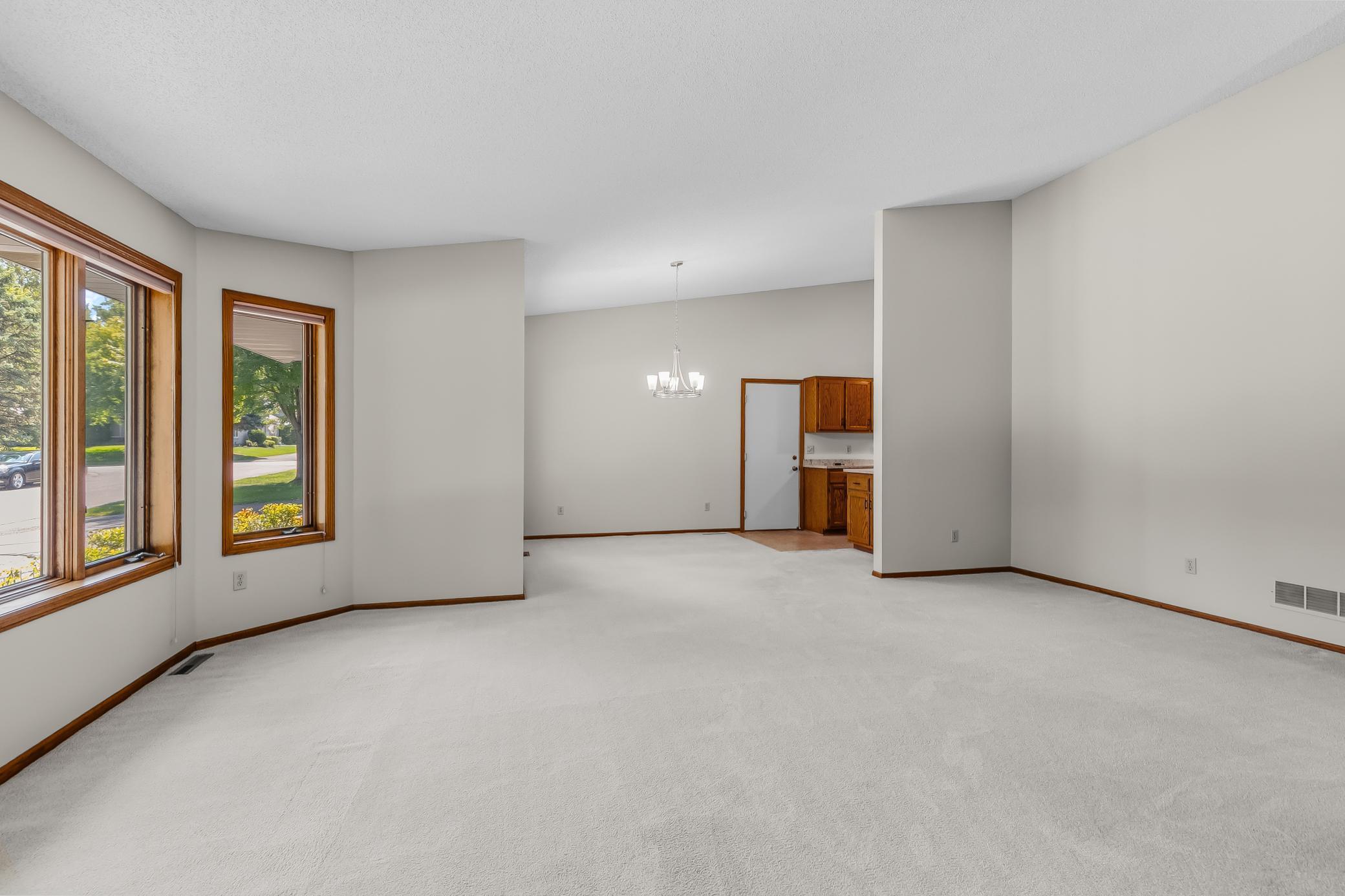 5th image of 2558 Sumac Cir, White Bear Lake, MN 55110 | MLS# 7116918