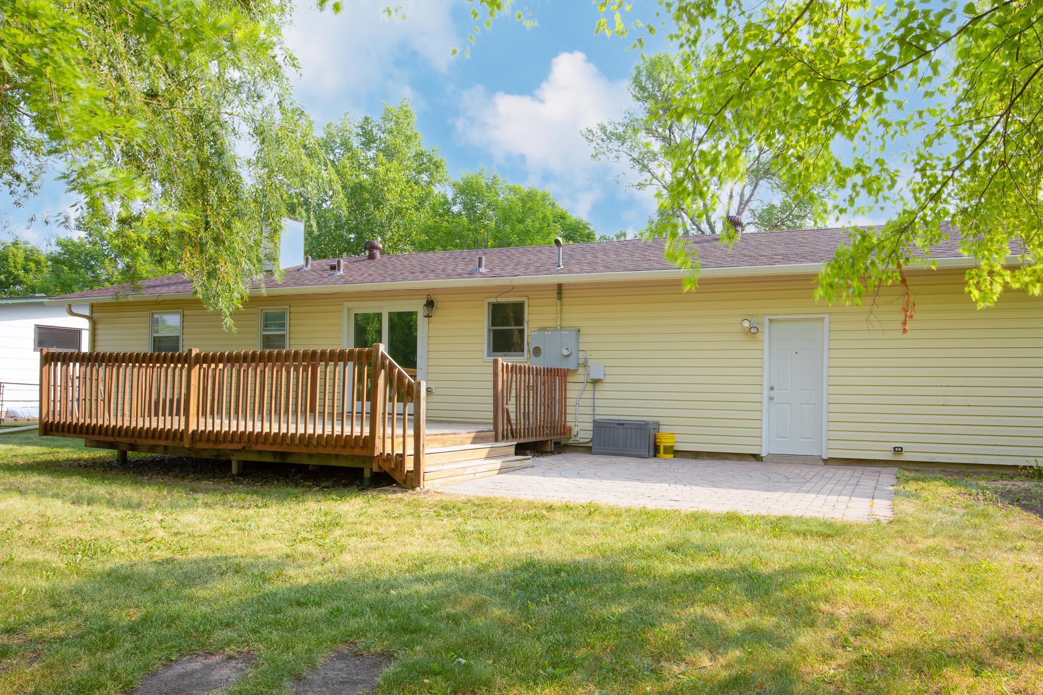 2nd image of 505 Maple Ln S, Moorhead, MN 56560 | MLS# 7116919