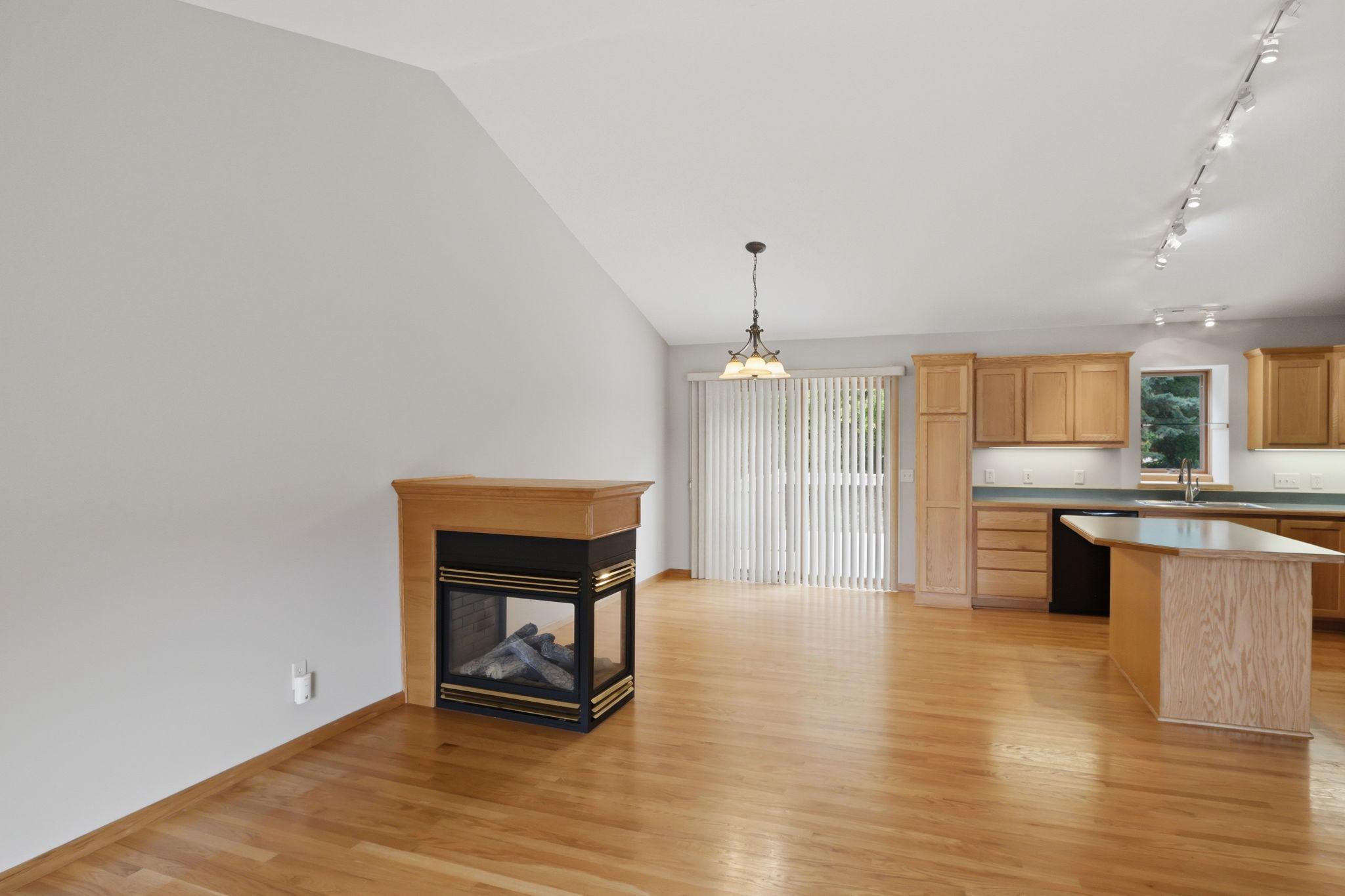 5th image of 8182 Lori Ln, Saint Paul, MN 55125 | MLS# 7116947