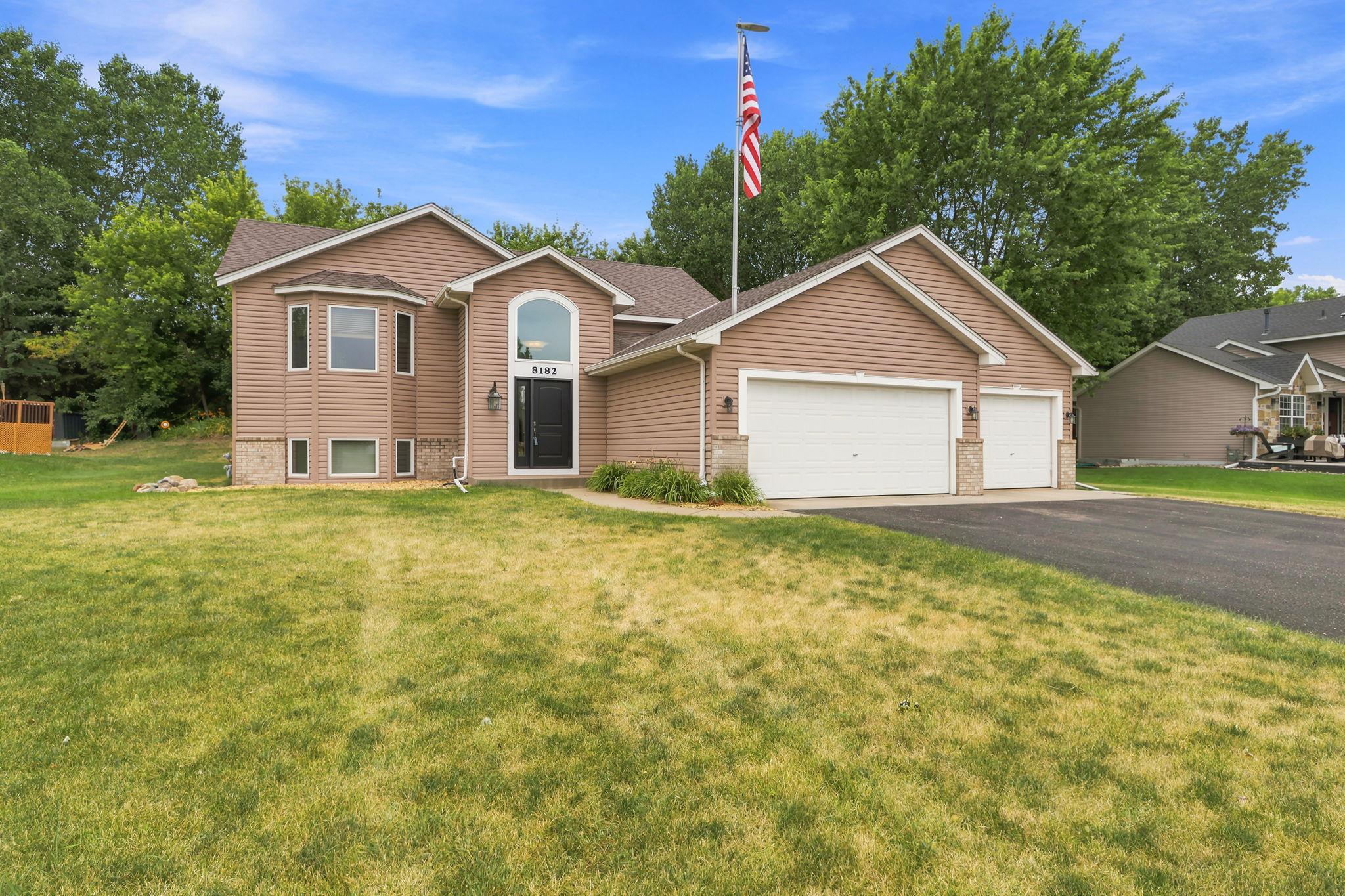 1st image of 8182 Lori Ln, Saint Paul, MN 55125 | MLS# 7116947