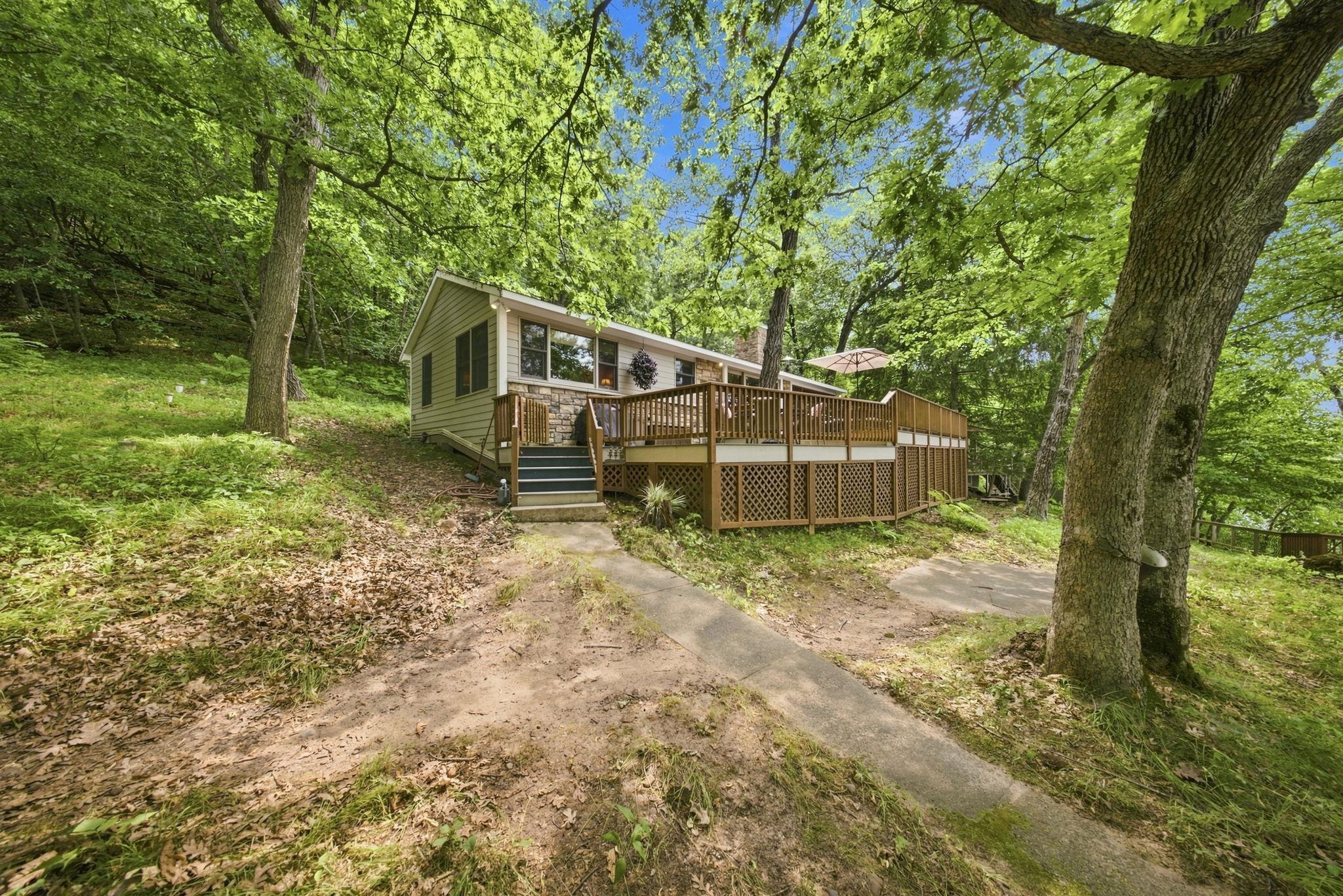 2nd image of 186 Cove Ct, Hudson, WI 54016 | MLS# 7116952