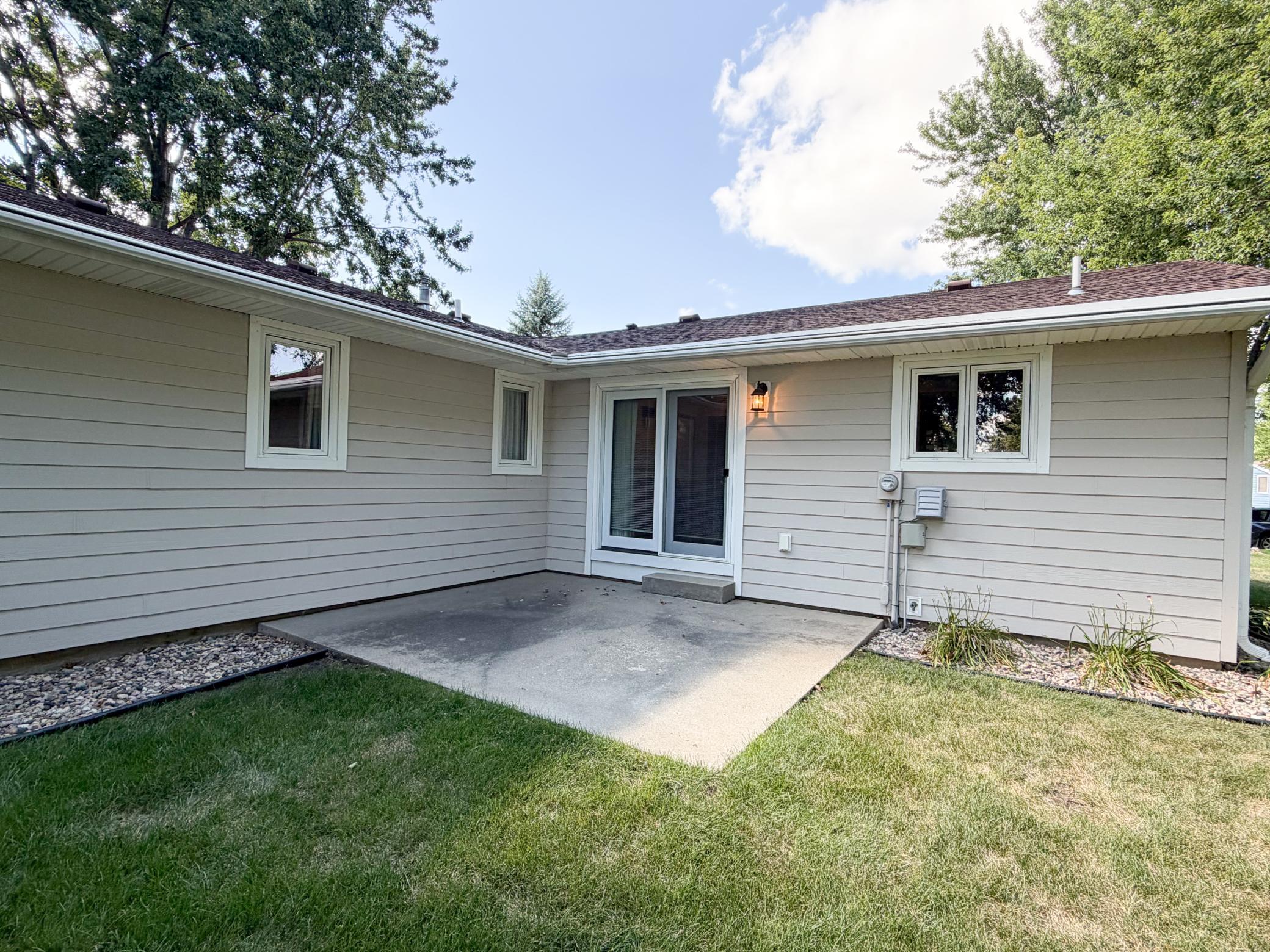 48th image of 1523 Eckerson Dr, Worthington, MN 56187 | MLS# 7116973