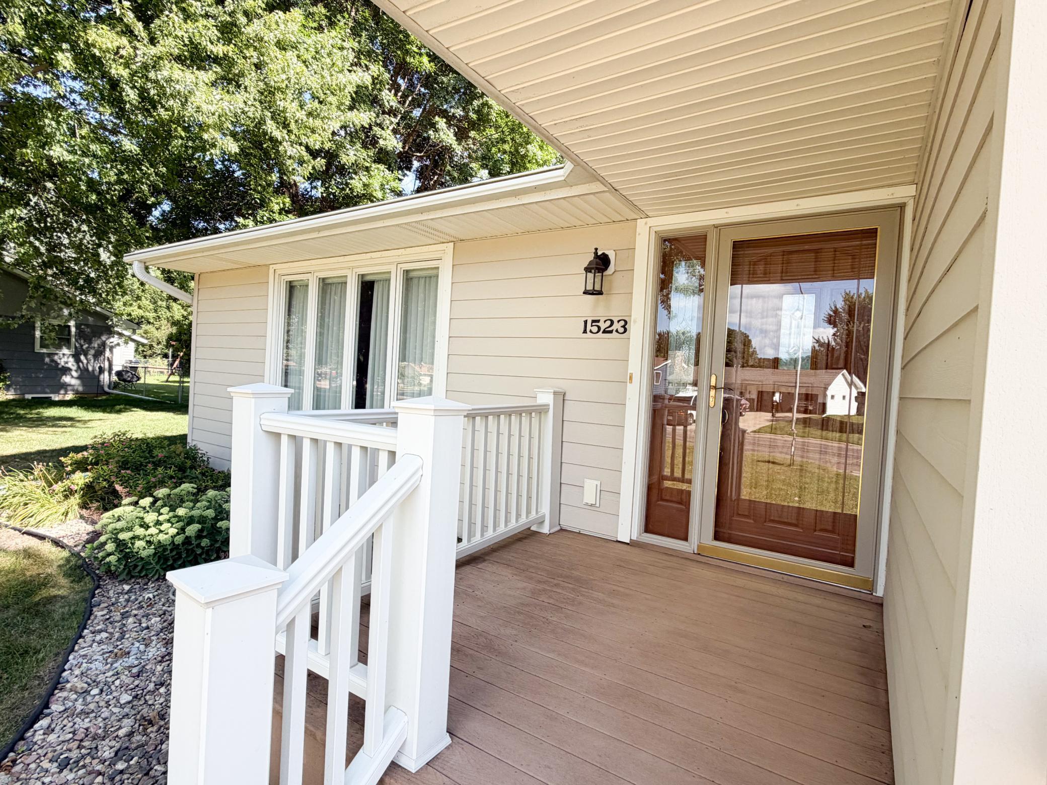 5th image of 1523 Eckerson Dr, Worthington, MN 56187 | MLS# 7116973