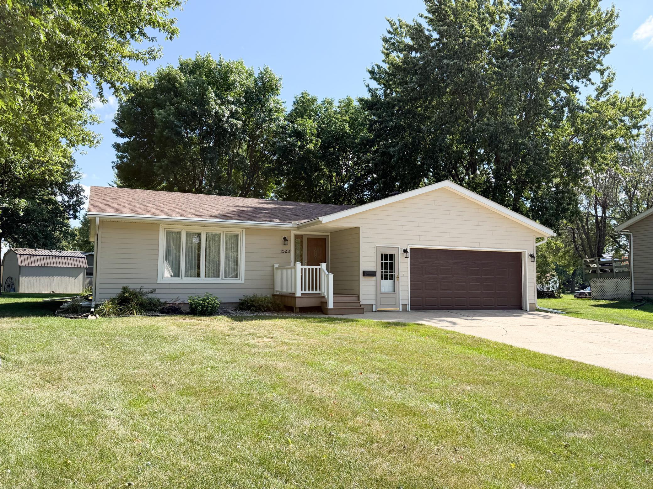 1st image of 1523 Eckerson Dr, Worthington, MN 56187 | MLS# 7116973