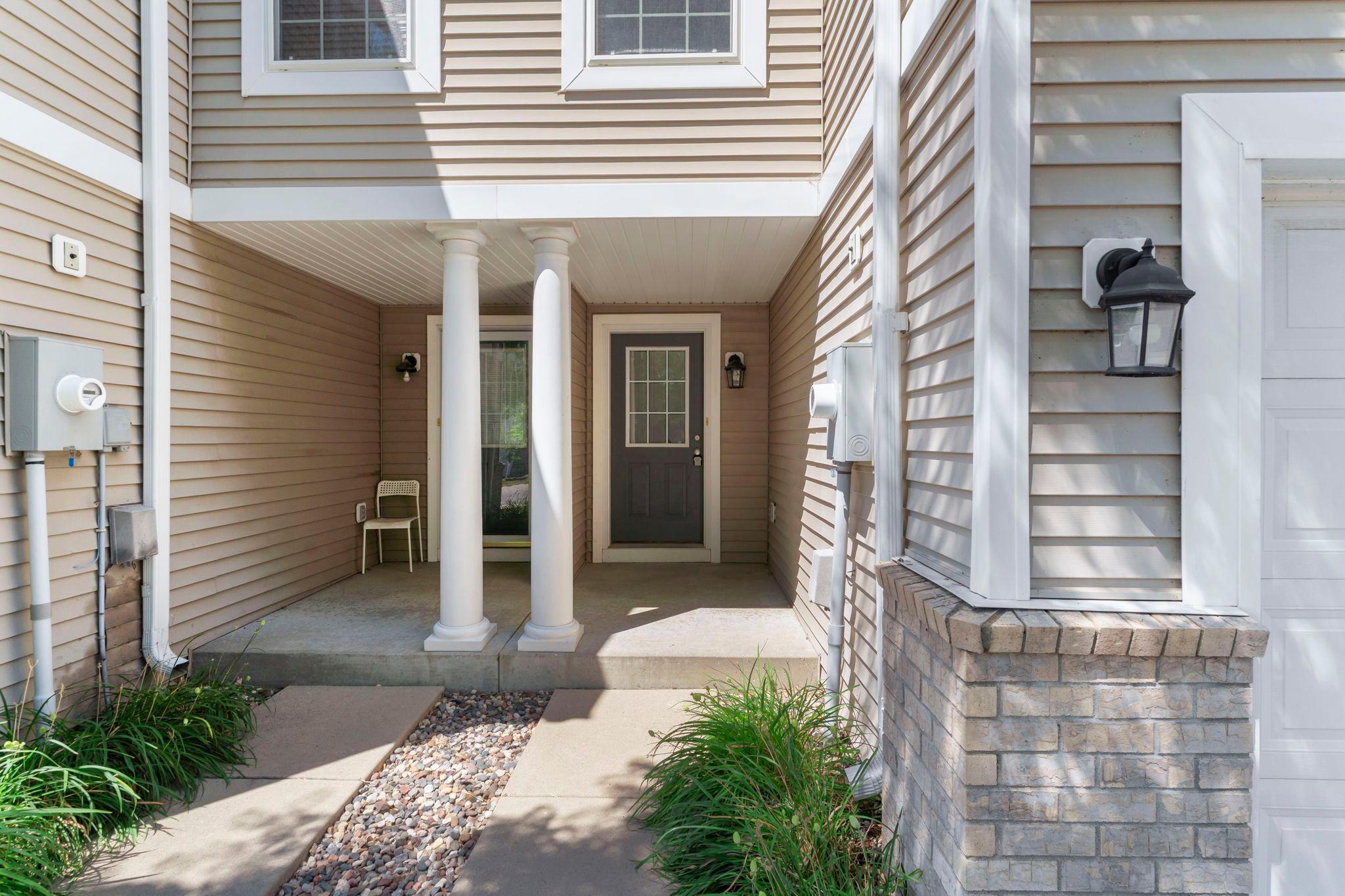 2nd image of 4970 Bluff Heights Trl Se, Prior Lake, MN 55372 | MLS# 7117045