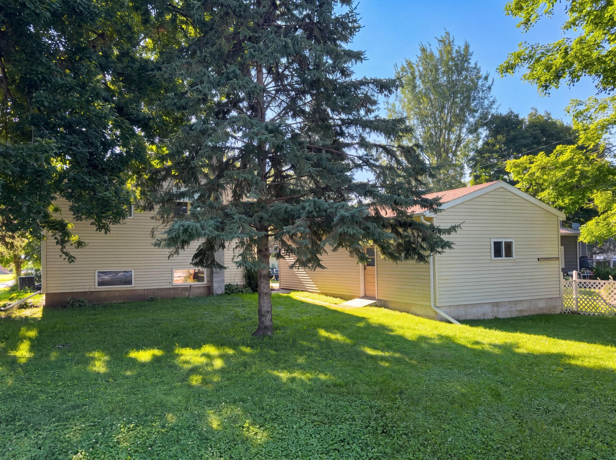 5th image of 816 S Broadway St, Spring Valley, MN 55975 | MLS# 7117049
