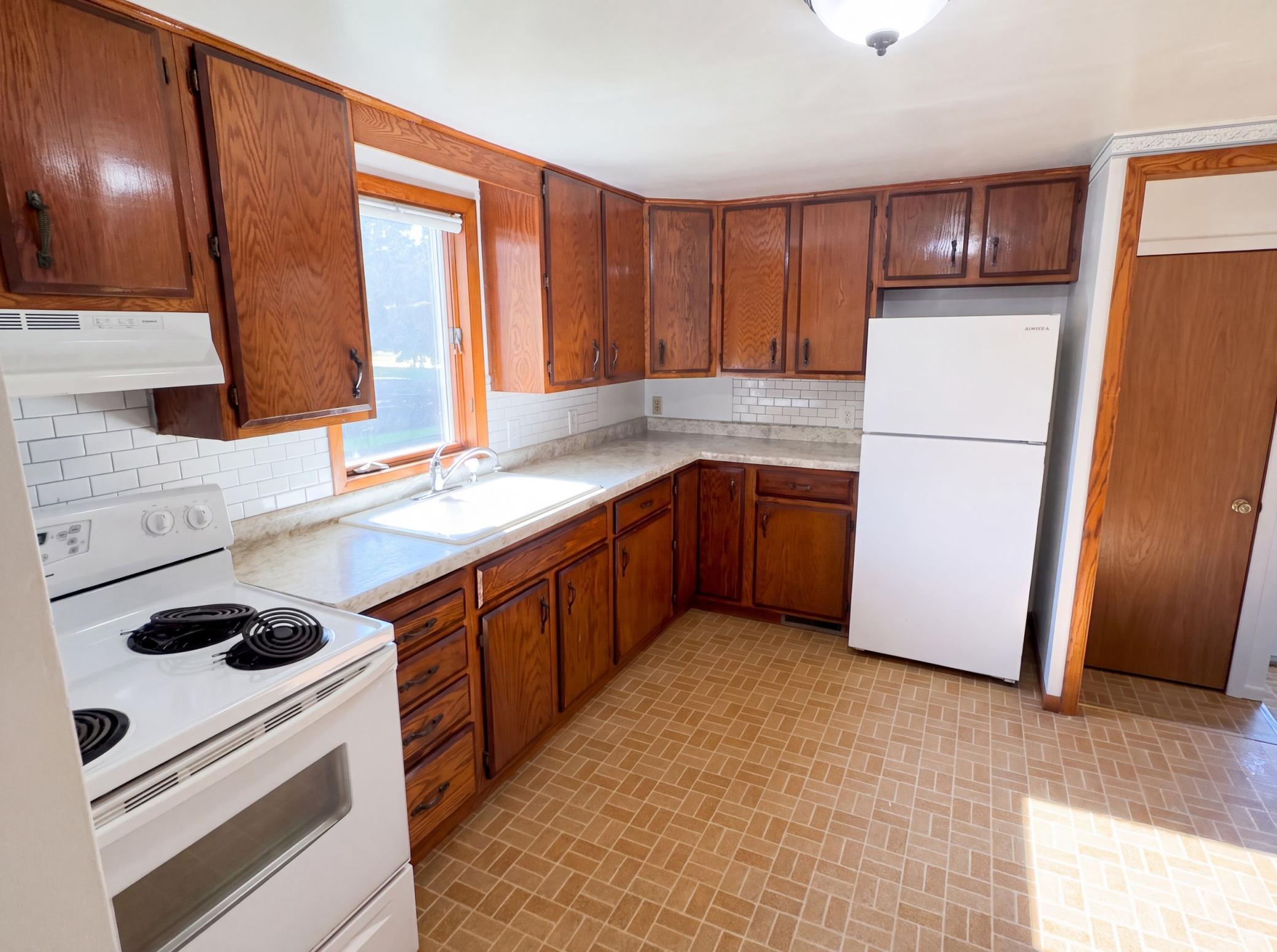 2nd image of 816 S Broadway St, Spring Valley, MN 55975 | MLS# 7117049