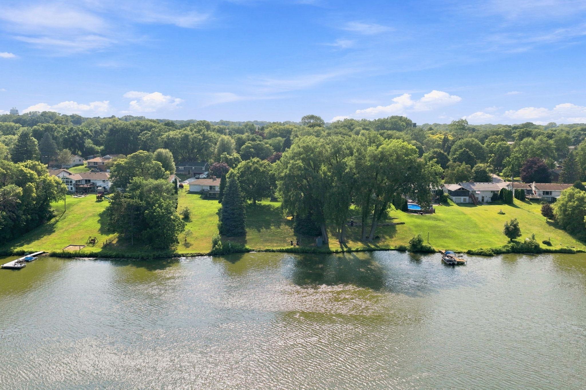 33rd image of 1129 Pike Lake Dr, Saint Paul, MN 55112 | MLS# 7117058