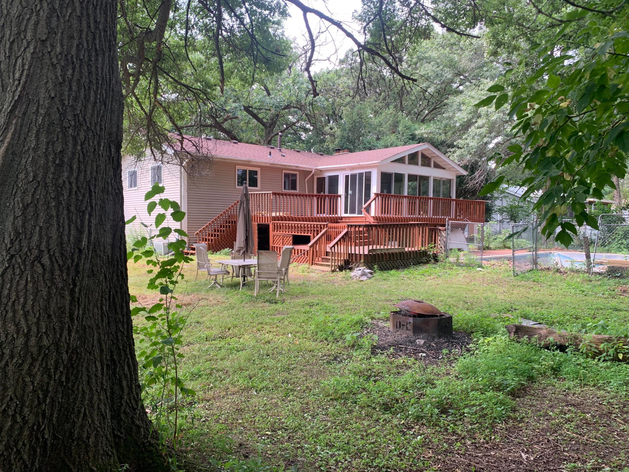 3rd image of 8914 37Th St N, Lake Elmo, MN 55042 | MLS# 7117092