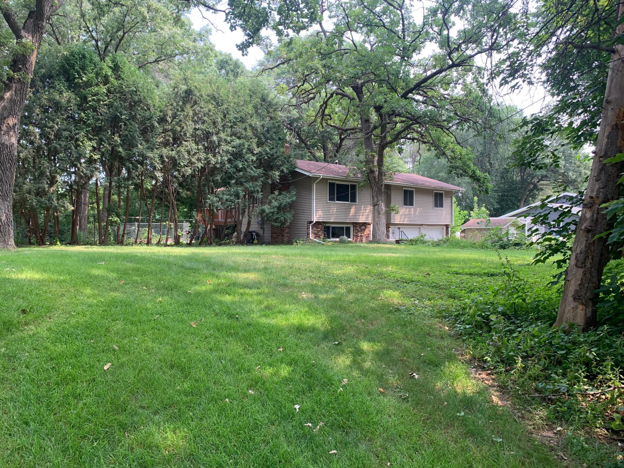 2nd image of 8914 37th St N, Lake Elmo, MN 55042 | MLS# 7117092