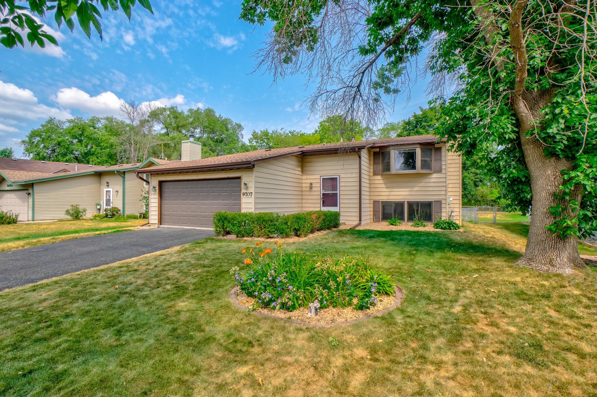 1st image of 9707 Heath Ave S, Cottage Grove, MN 55016 | MLS# 7117122