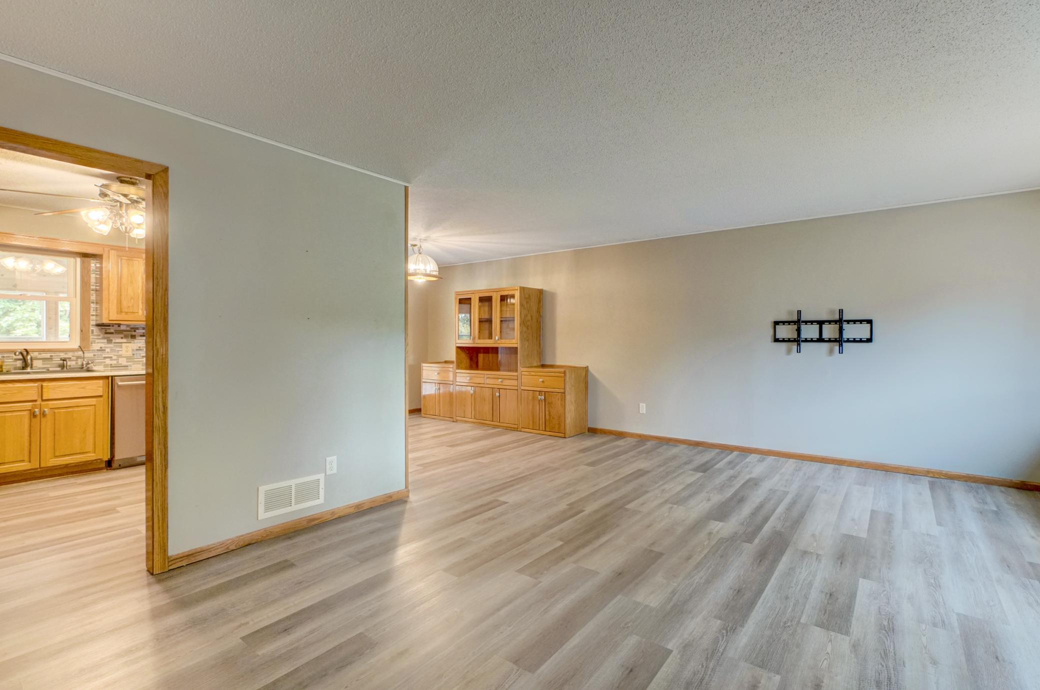4th image of 9707 Heath Ave S, Cottage Grove, MN 55016 | MLS# 7117122