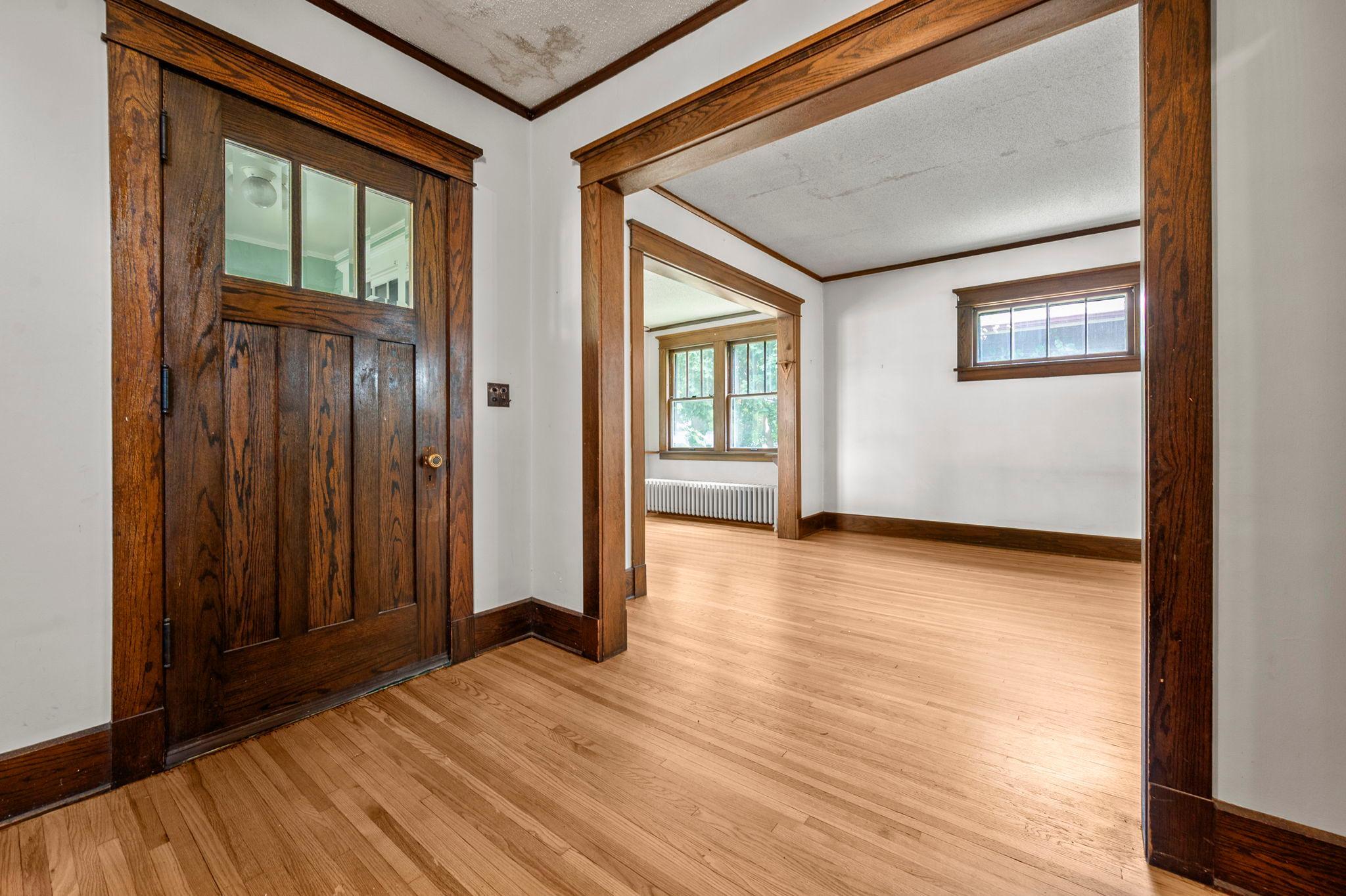 5th image of 1308 Juno Ave, Saint Paul, MN 55116 | MLS# 7117151
