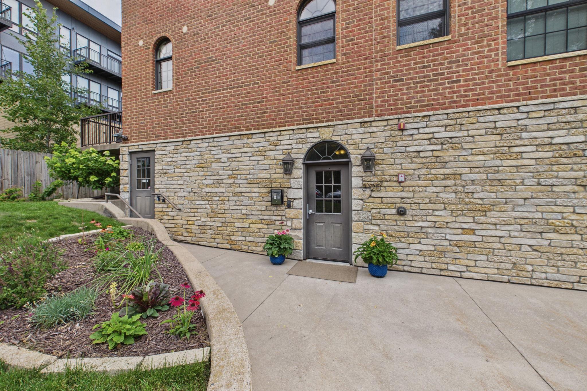 2nd image of 3125 Inglewood Ave S #201, Saint Louis Park, MN 55416 | MLS# 7117160