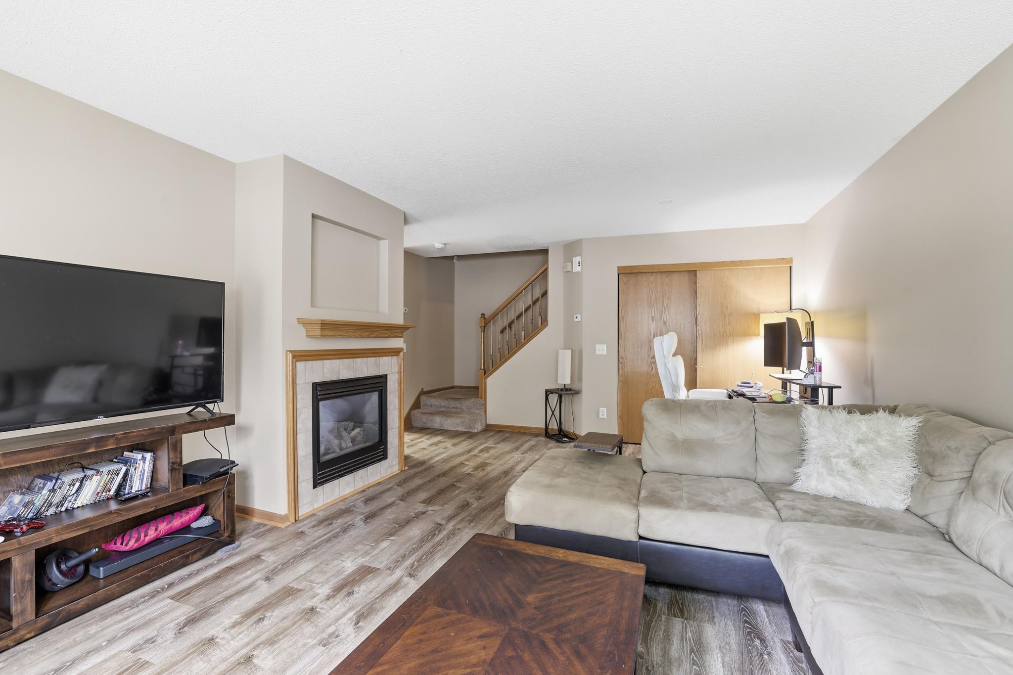 4th image of 429 Wilderness Dr, Chaska, MN 55318 | MLS# 7117165