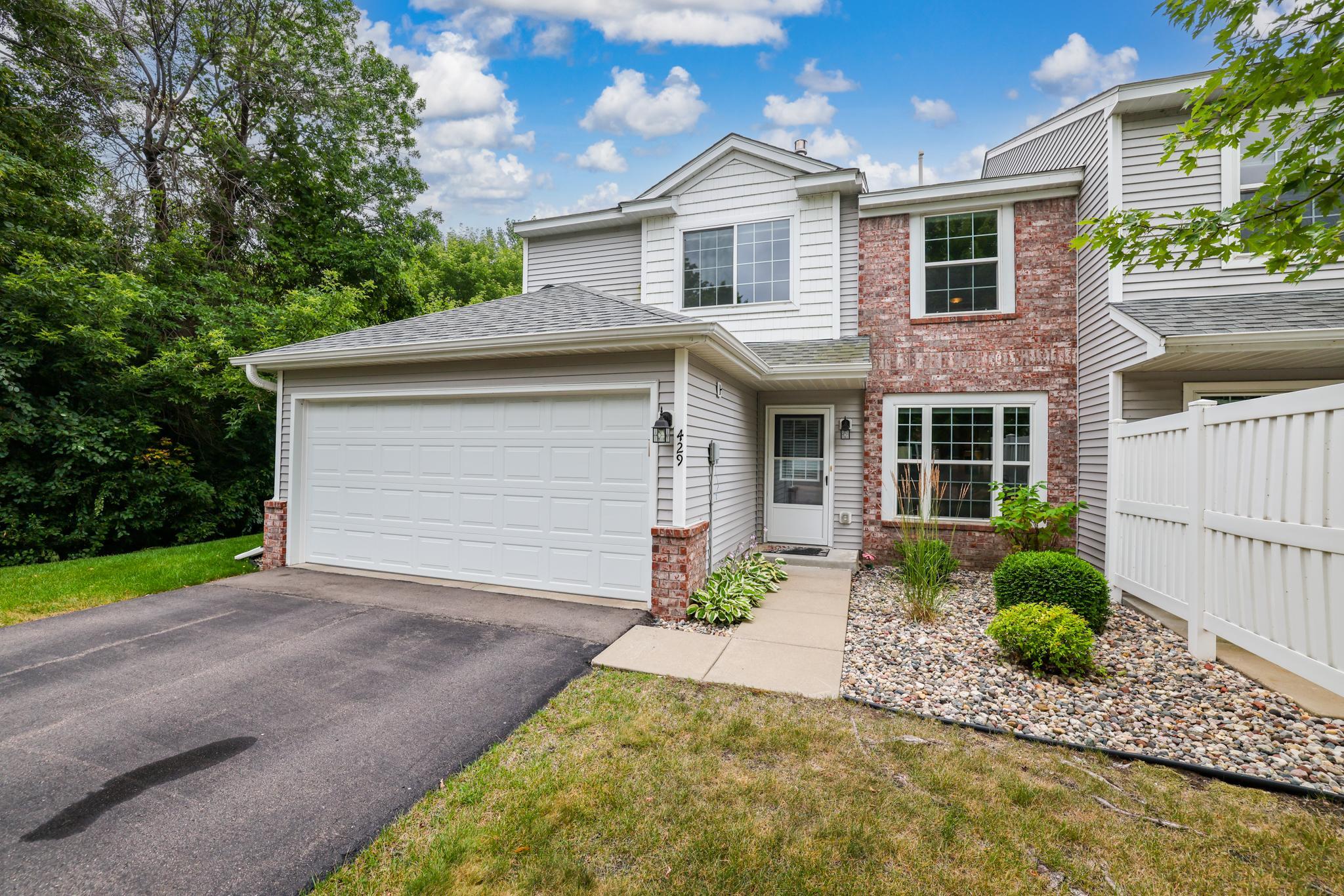 2nd image of 429 Wilderness Dr, Chaska, MN 55318 | MLS# 7117165